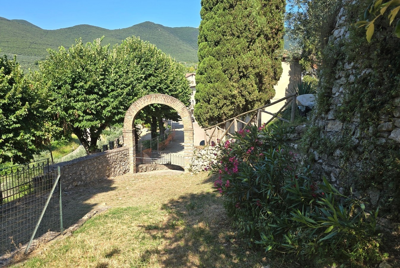 Appartamento in vendita in via della lungara 49, Montecchio