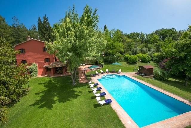 Casa indipendente con giardino in vocabolo petralata, Giove
