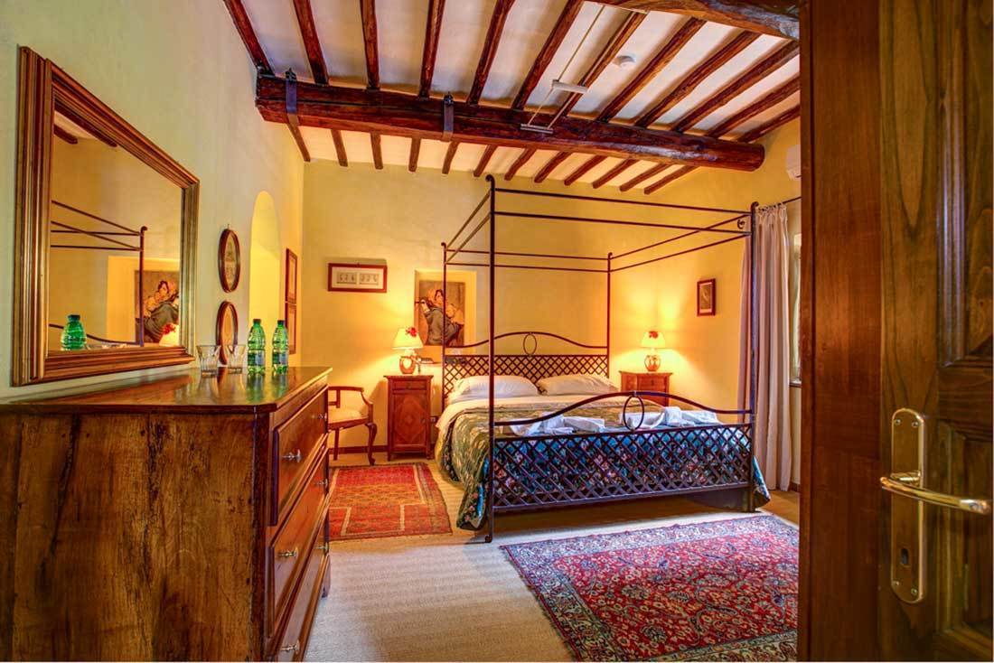 Casa indipendente con giardino in vocabolo petralata, Giove