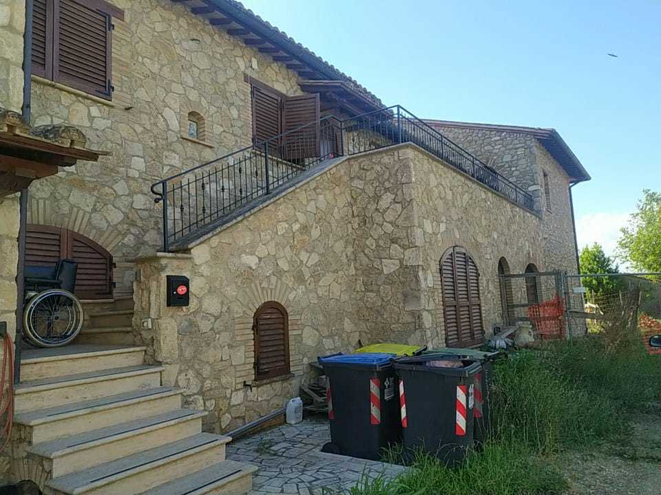 Casa indipendente ristrutturata in sp30 3, Guardea