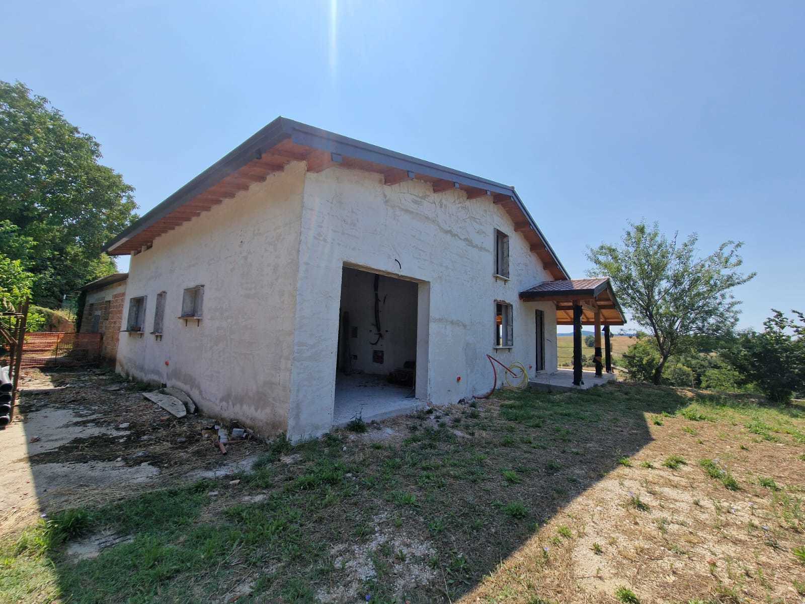 Villetta a schiera con giardino in montecastrilli, Montecastrilli