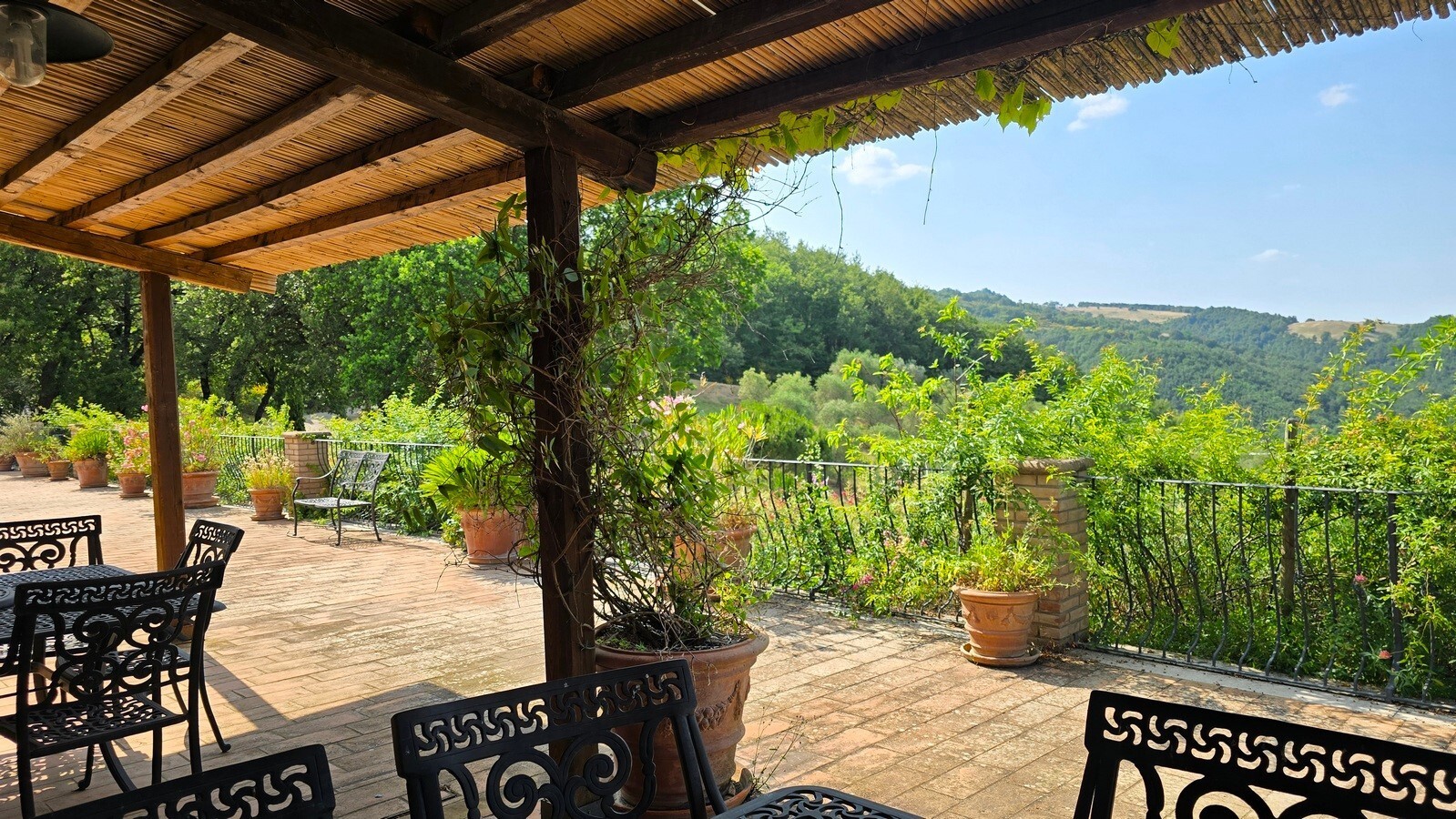 Casa indipendente con terrazzo a Allerona