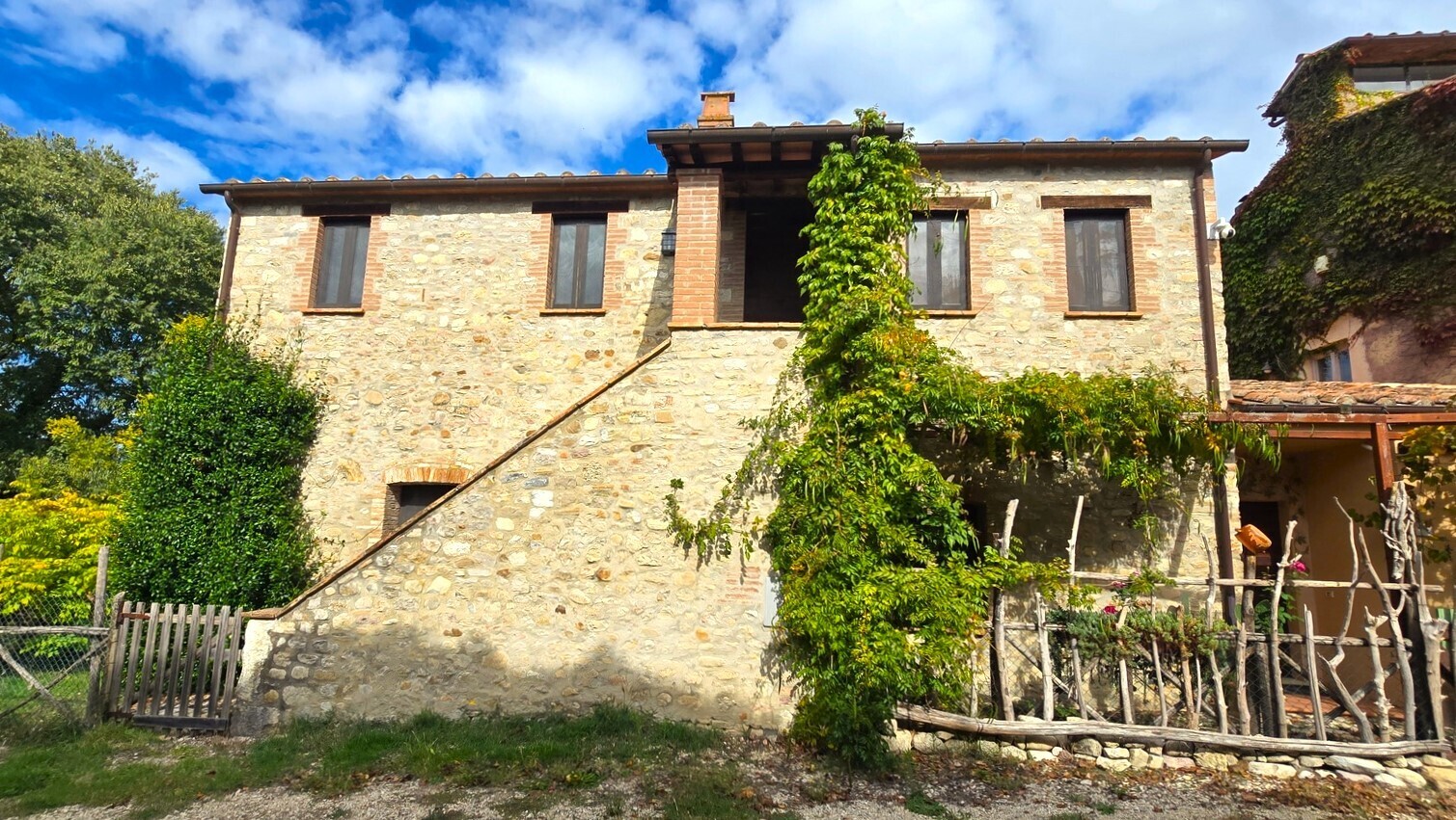 Casa indipendente in vendita in ss448 79, Baschi