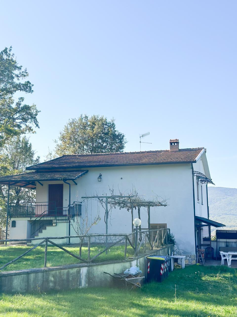 Casa indipendente con giardino in vocabolo torricella 80, Montecastrilli
