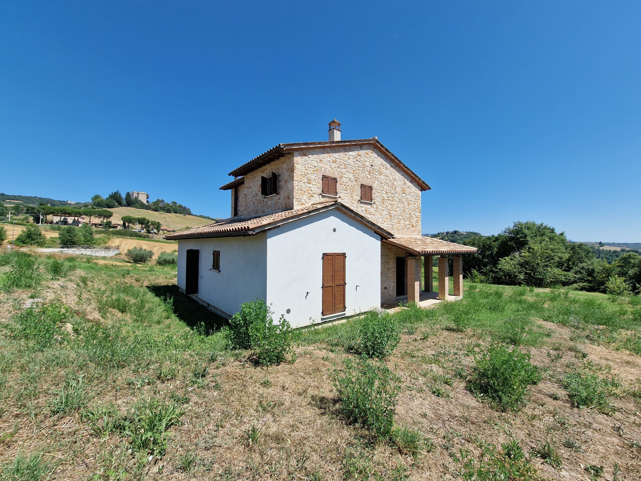 Casa indipendente con giardino in frontignano, Todi