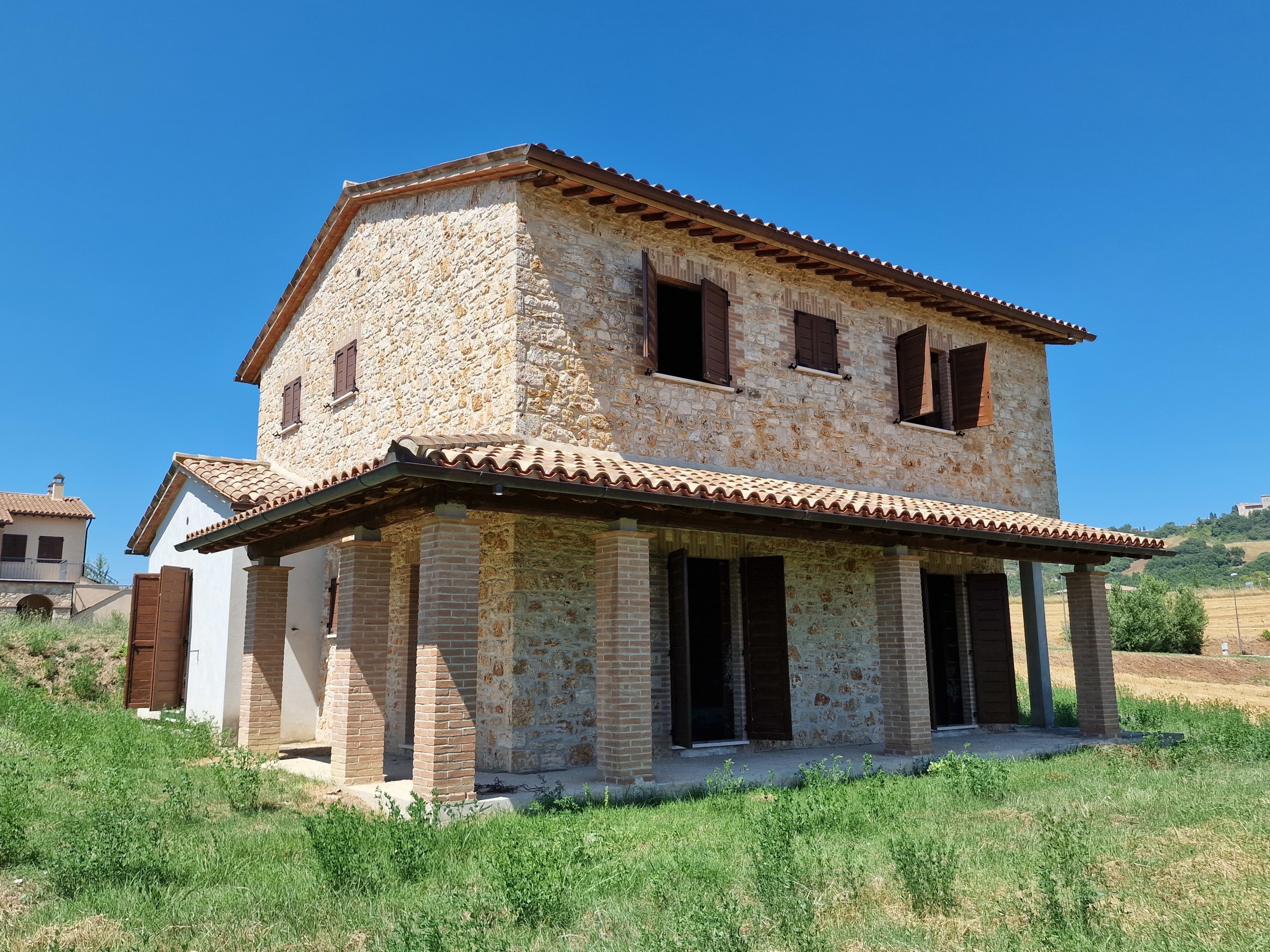 Casa indipendente con giardino in frontignano, Todi