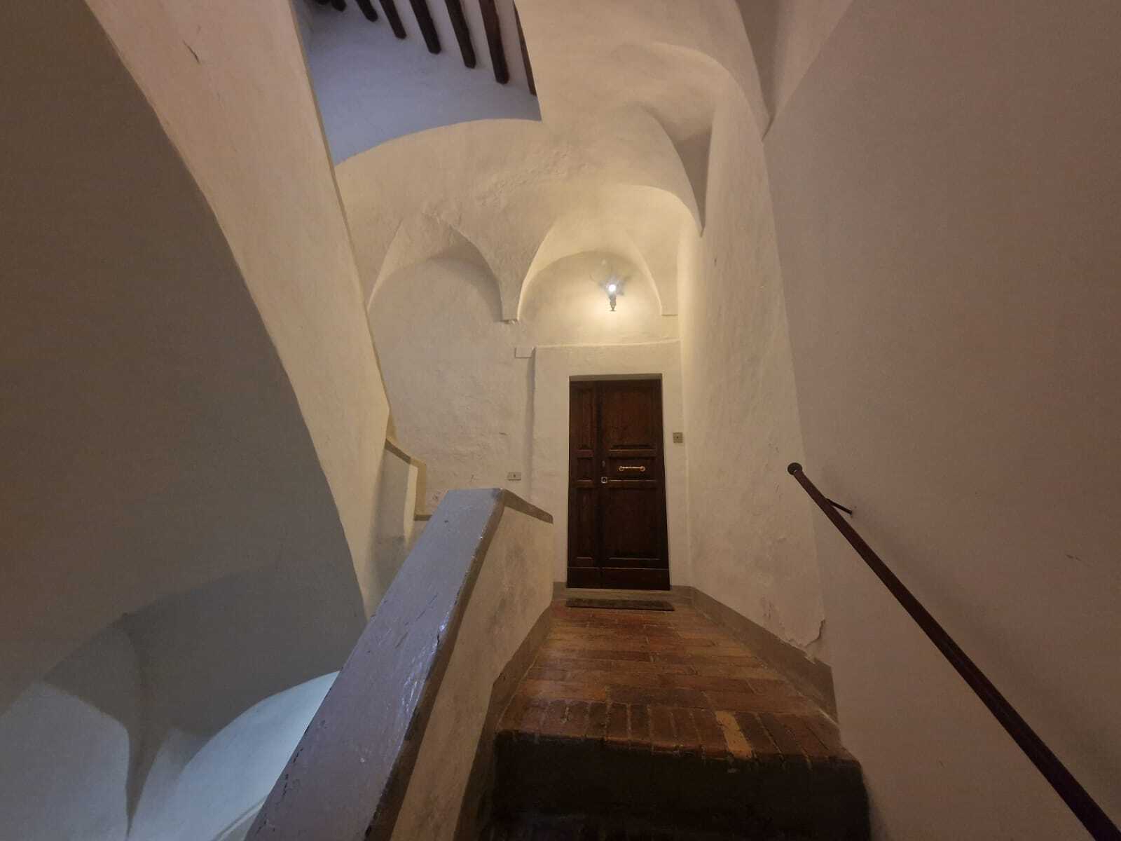 Quadrilocale da ristrutturare in san fortunato 24, Todi