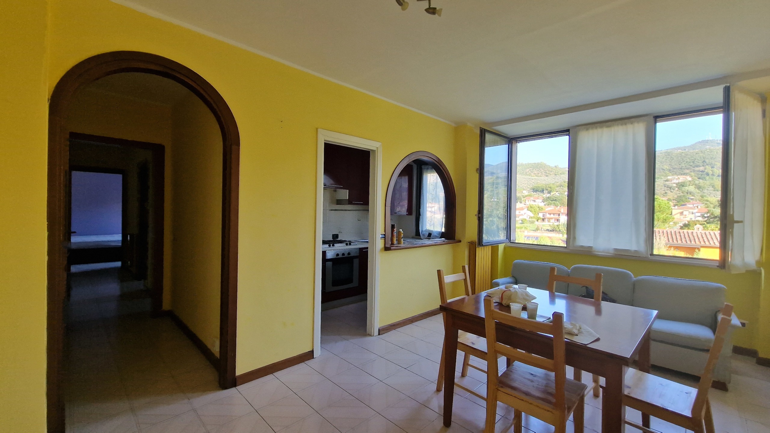 Quadrilocale con box in via alberto staderini 3737, Terni