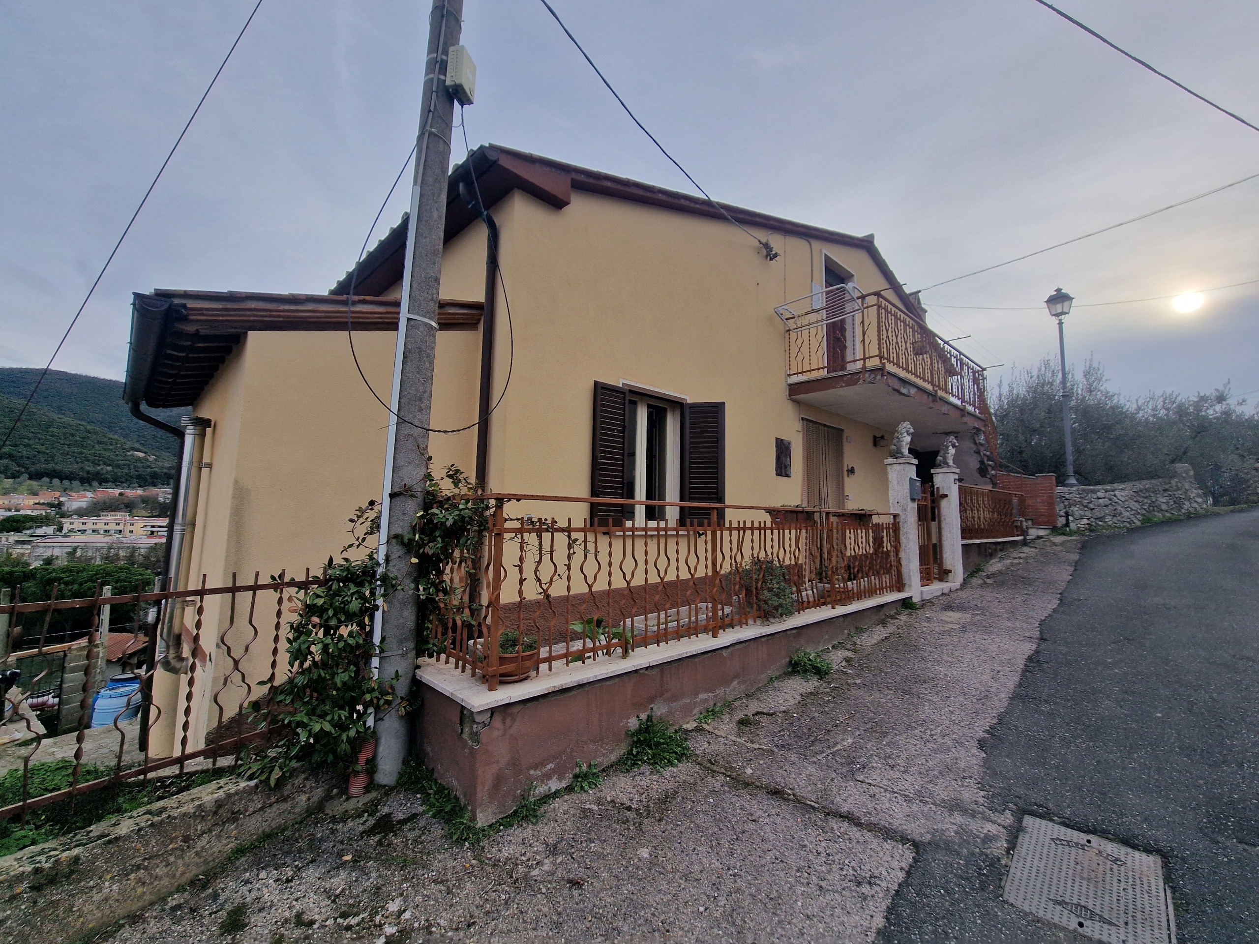 Casa indipendente da ristrutturare in via del mattatoio, Lugnano in Teverina