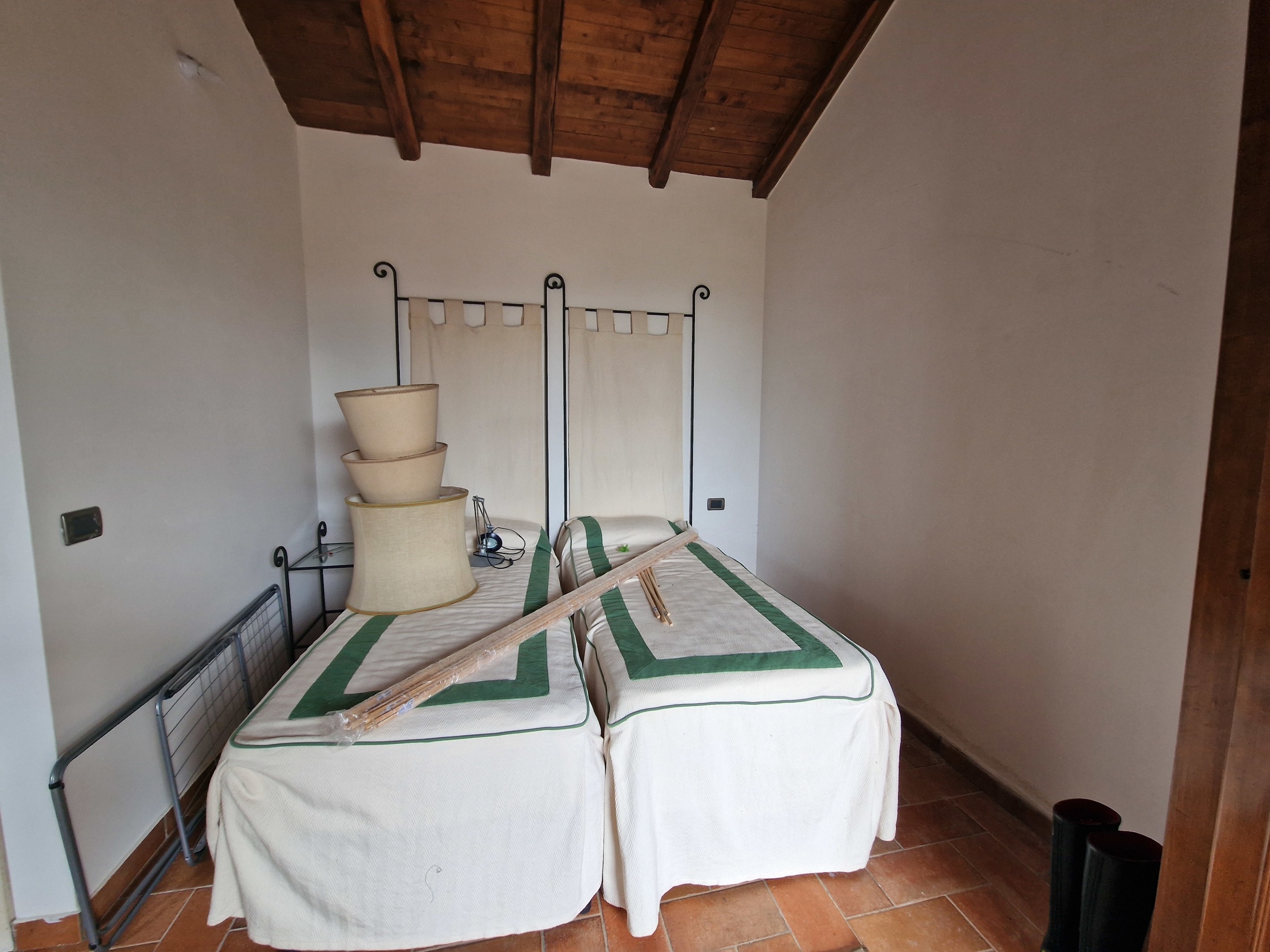 Casa indipendente con giardino in strada del fondo, Amelia