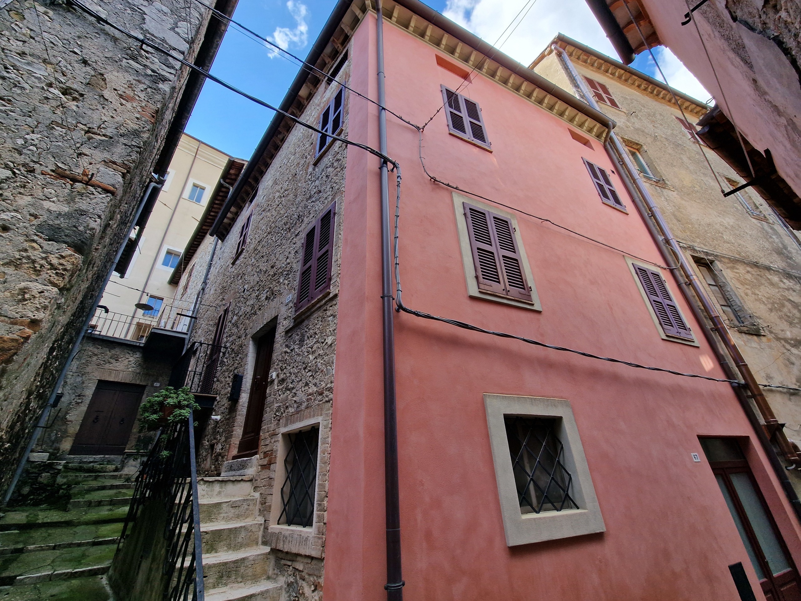 Casa indipendente ristrutturata in via duca degli abruzzi 65, Lugnano in Teverina