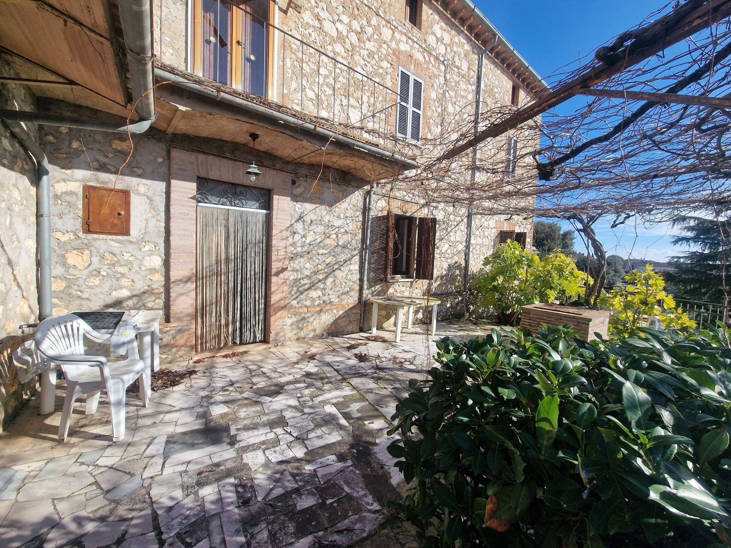 Casa indipendente con giardino in via carlo alberto 68, Amelia