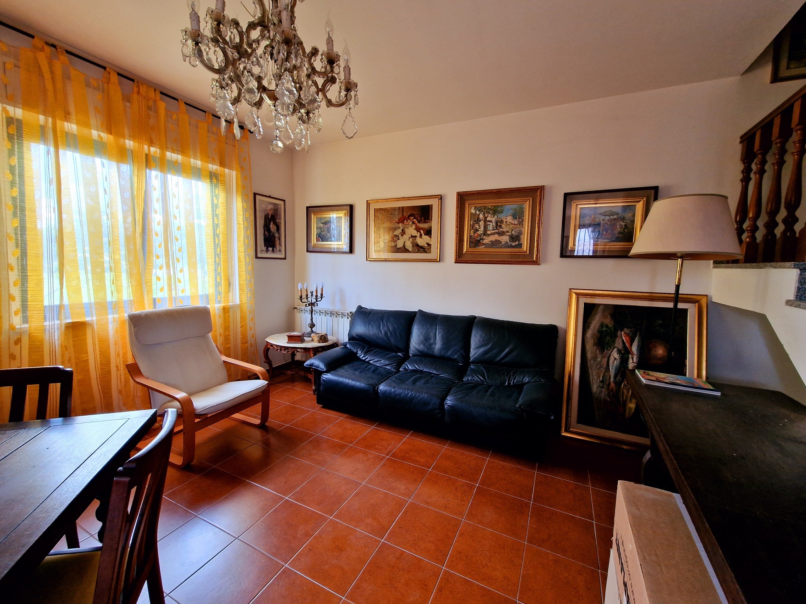 Casa indipendente con giardino in via san martino, Montecchio