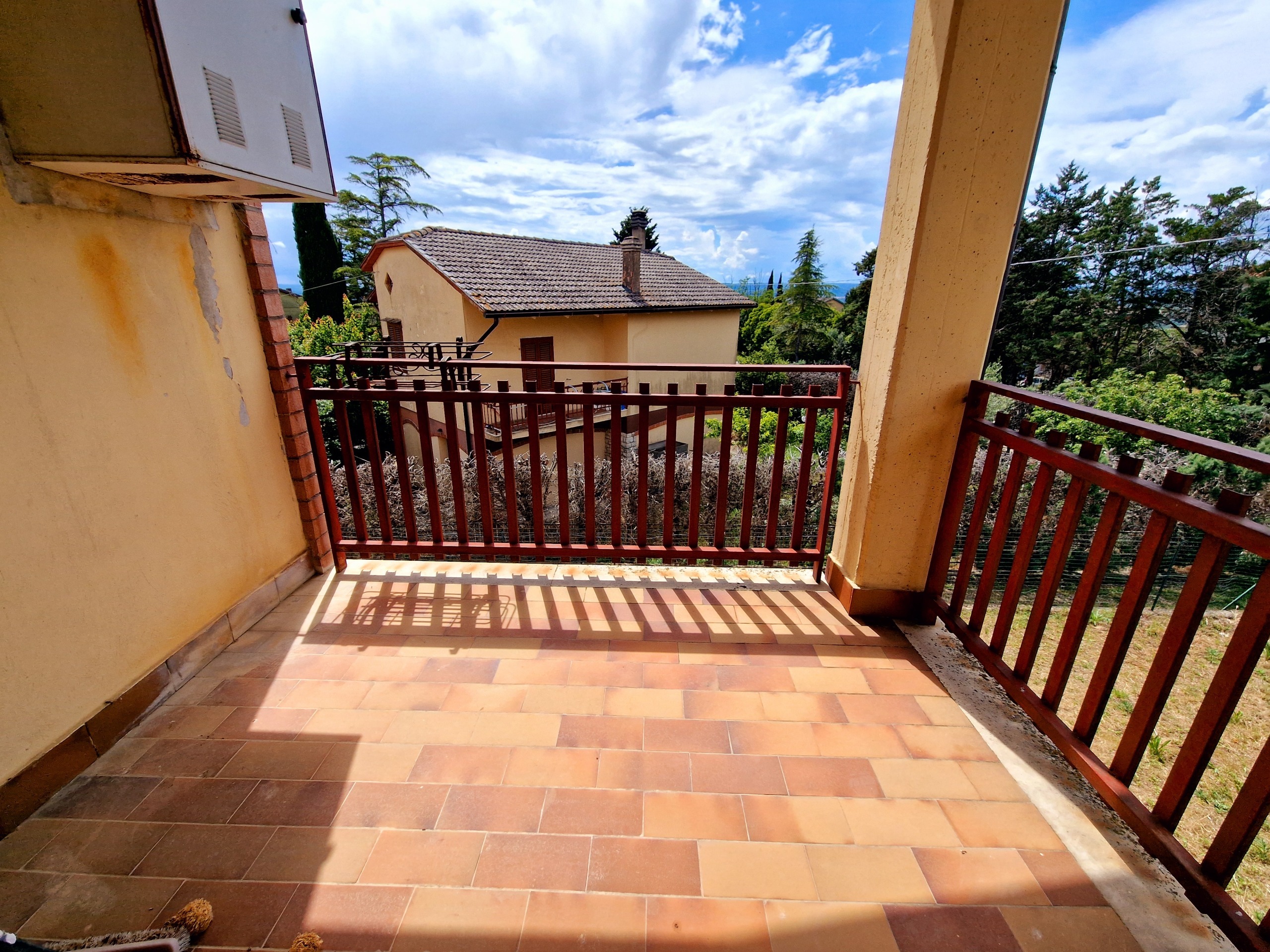 Casa indipendente con giardino in via san martino, Montecchio