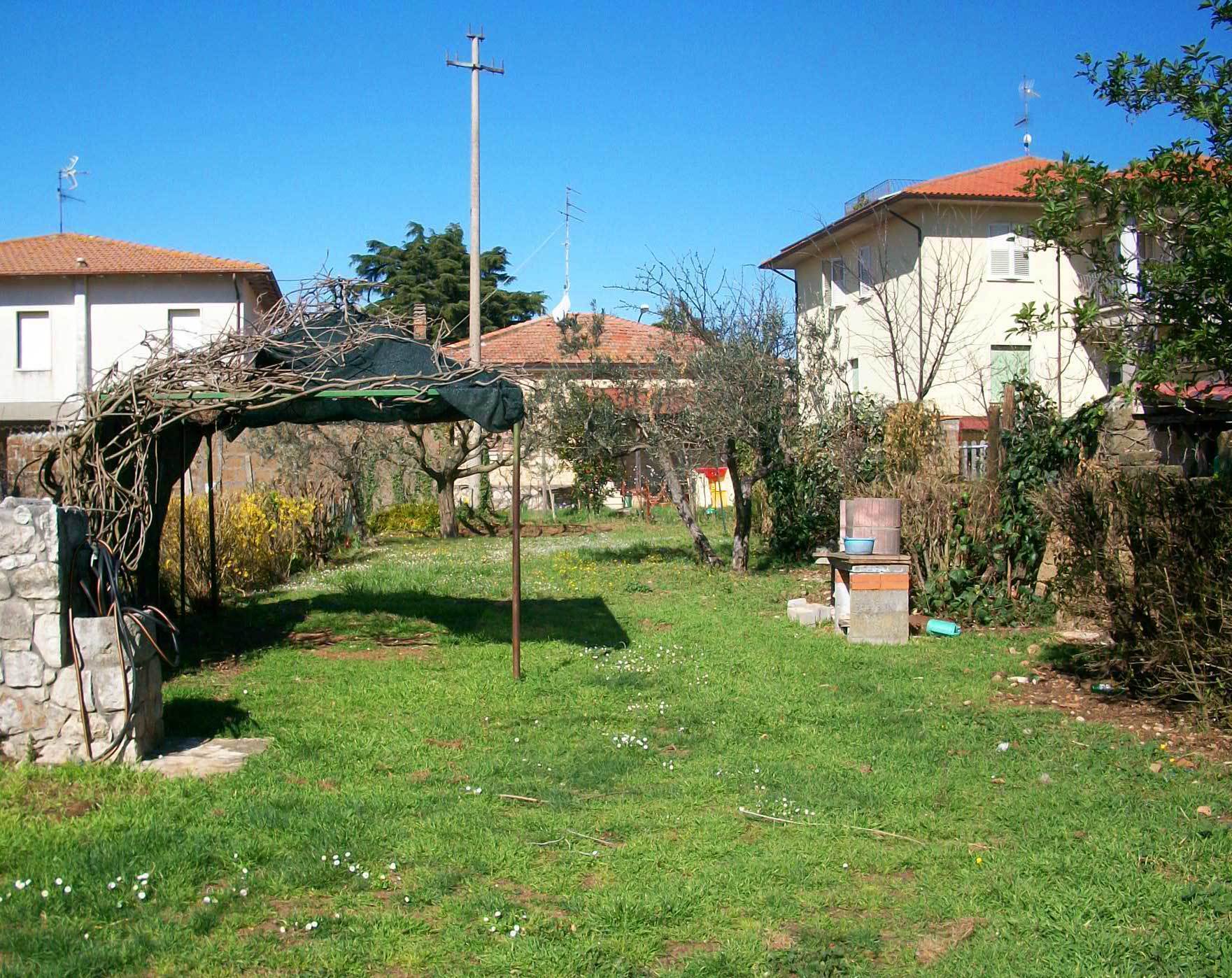Casa indipendente con giardino in via delle case 1, Guardea