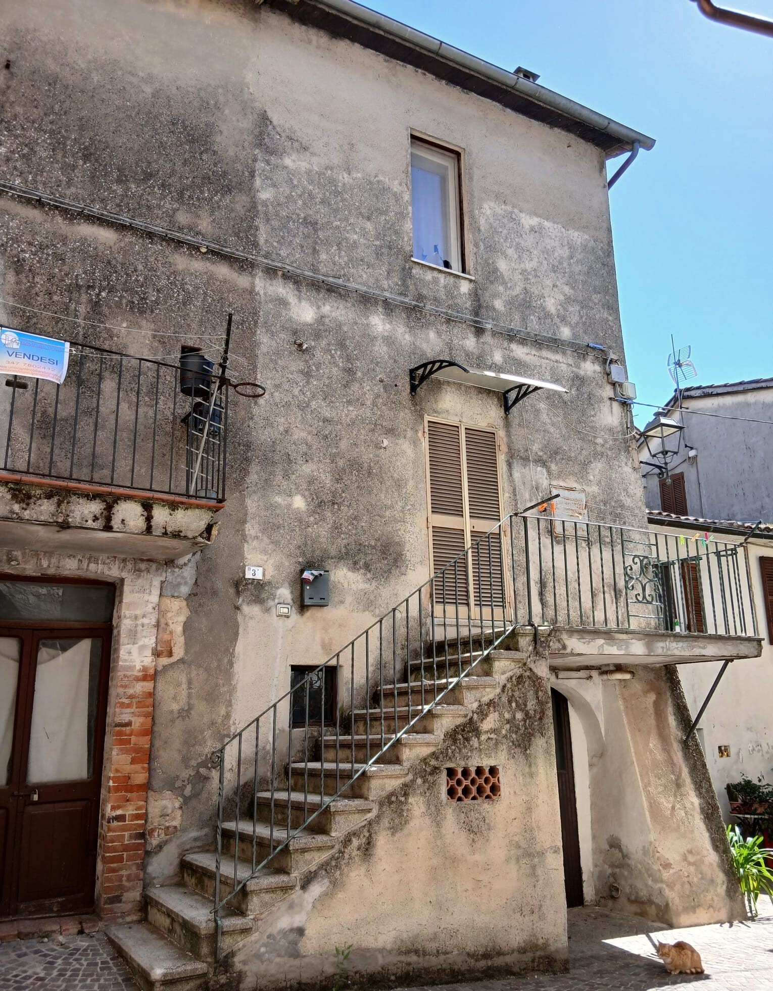 Casa indipendente con terrazzo in via alcide de gasperi 5, Montecastrilli