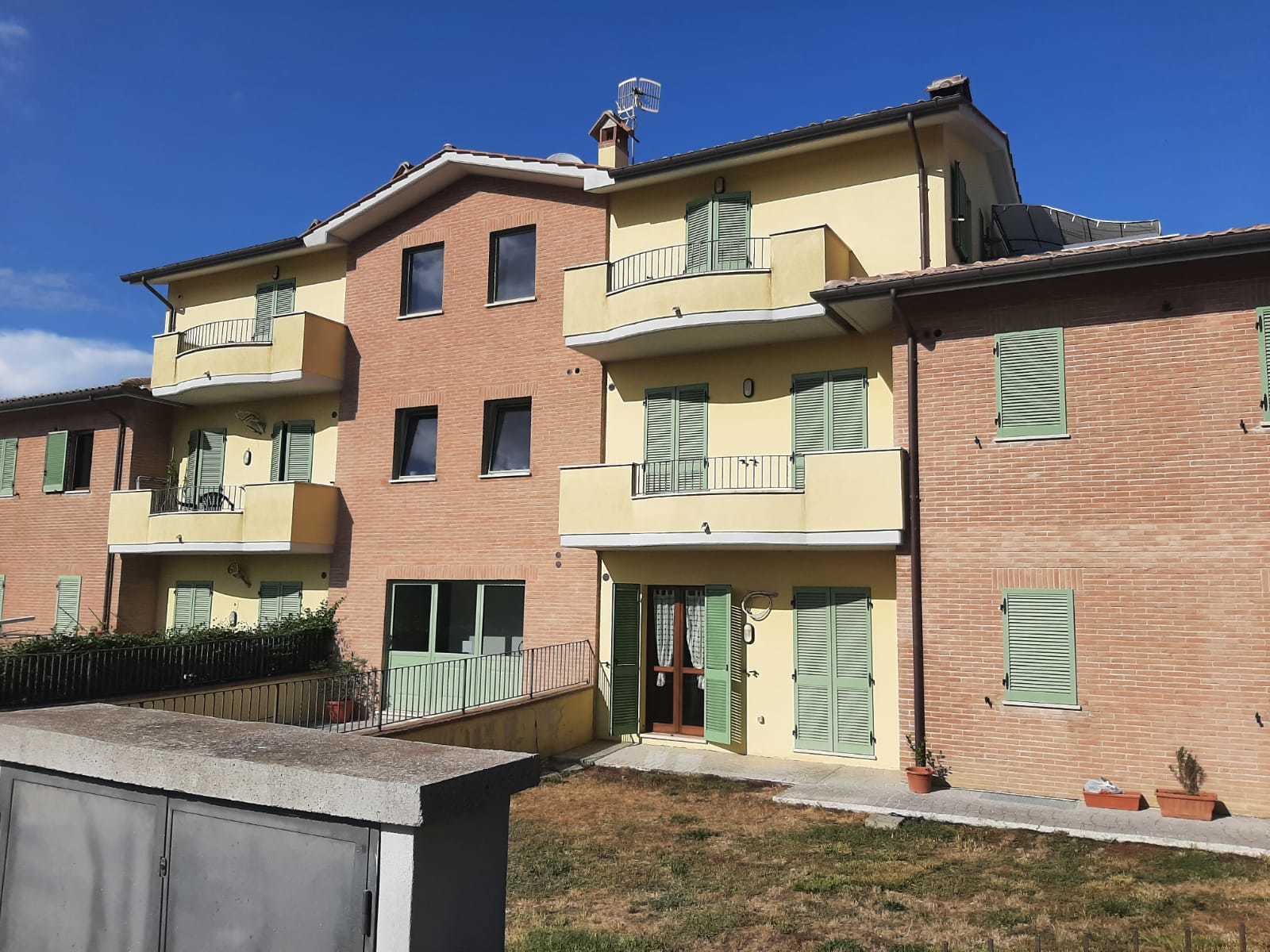 Appartamento con terrazzi in via agostino carosi arcangeli 8, Montecastrilli