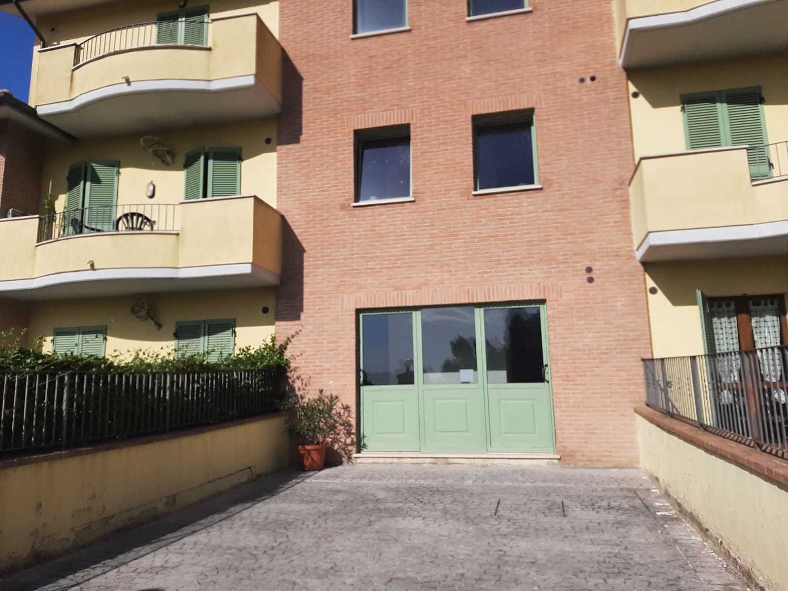Appartamento con terrazzi in via agostino carosi arcangeli 8, Montecastrilli