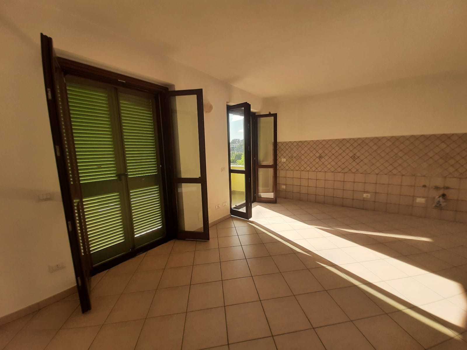 Appartamento con terrazzi in via agostino carosi arcangeli 8, Montecastrilli