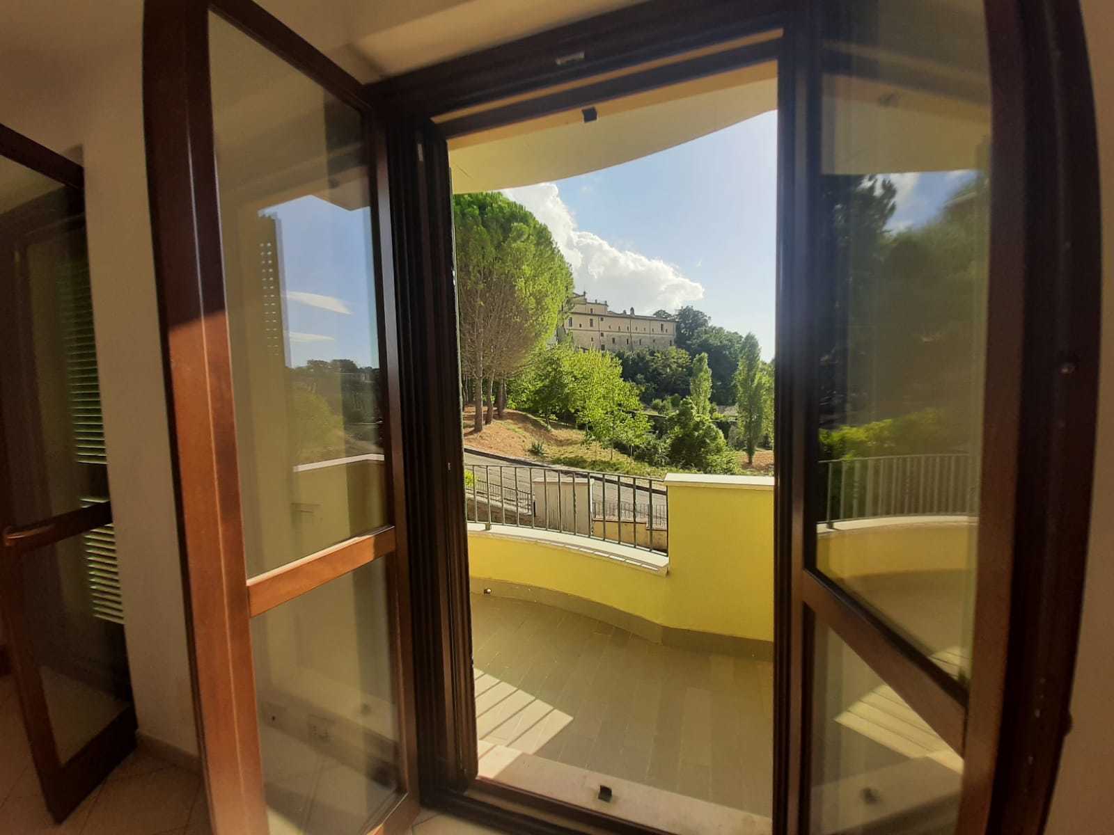 Appartamento con terrazzi in via agostino carosi arcangeli 8, Montecastrilli