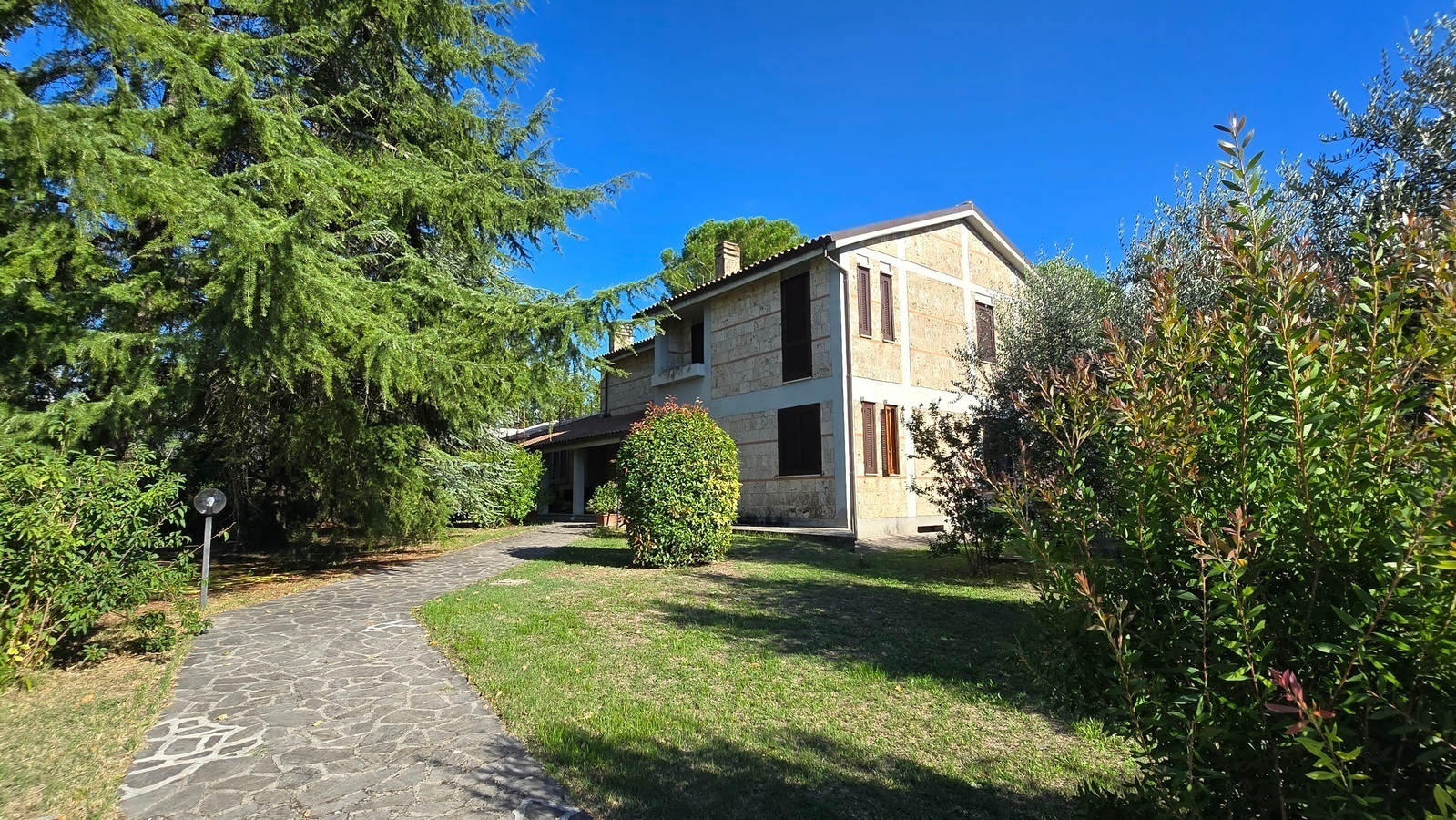 Casa indipendente con giardino in via del convento 127, Terni