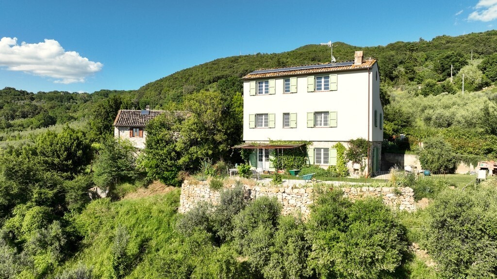 Casa indipendente nuova in localit� calanchi 6, Alviano