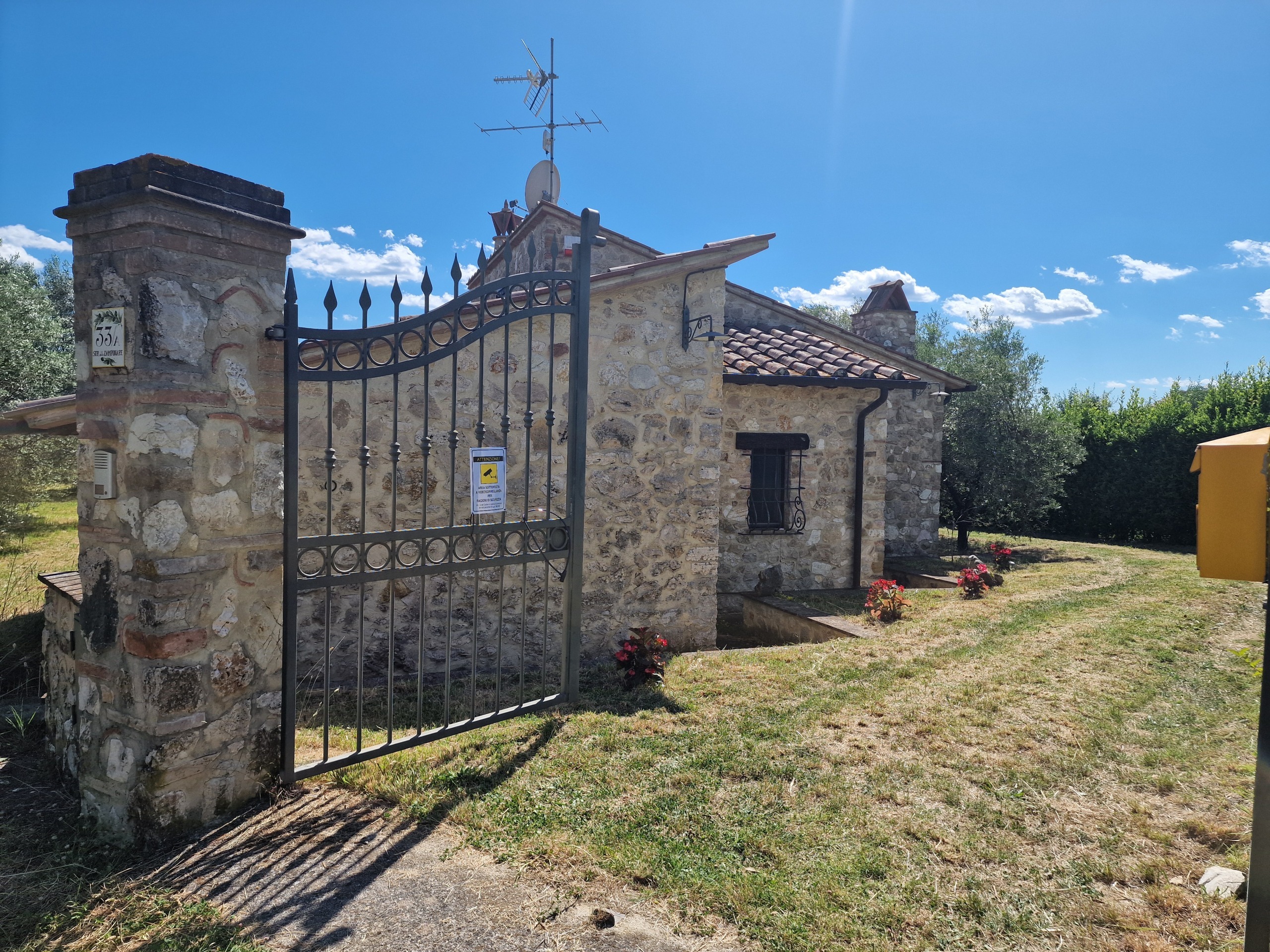 Casa indipendente con giardino in strada zamponare, Amelia