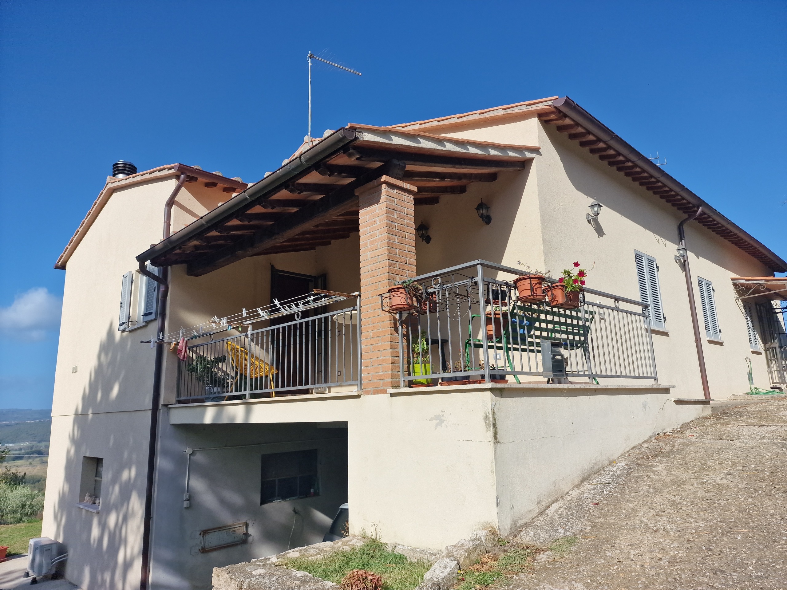 Casa indipendente con giardino in vocabolo colle 6, Alviano