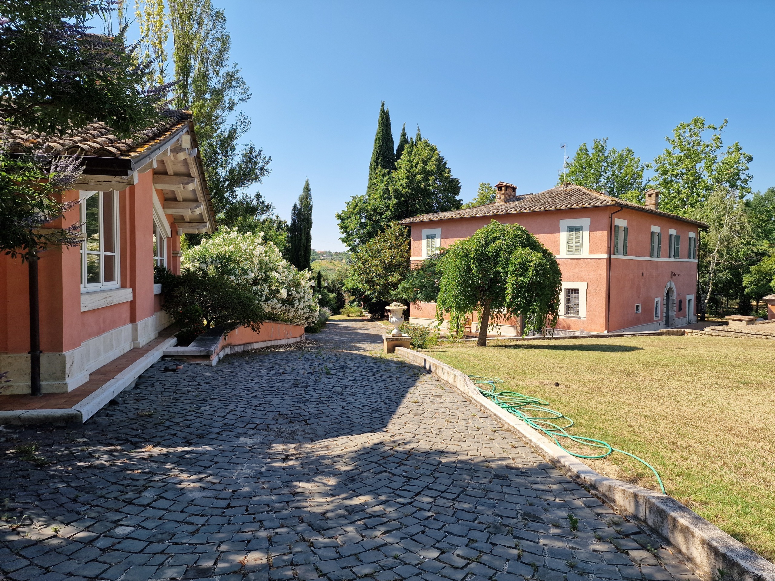 Villa con giardino in strada di collevaglione, Narni