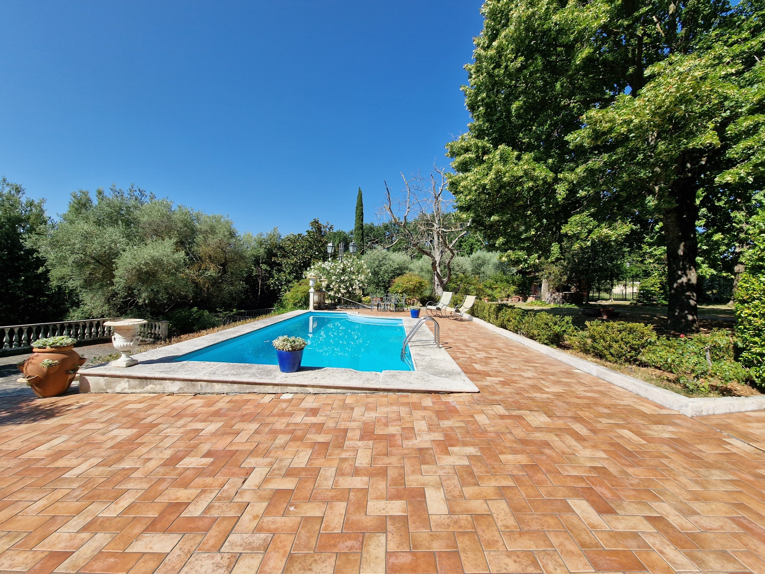 Villa con giardino in strada di collevaglione, Narni