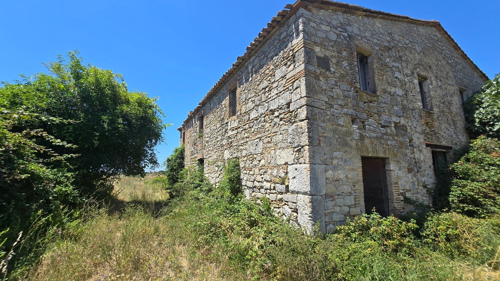 Casa indipendente da ristrutturare in strada provinciale 92 snc, Baschi