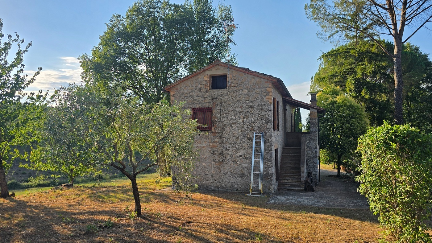 Casa indipendente ristrutturata in localit� sant'agata 11, Guardea