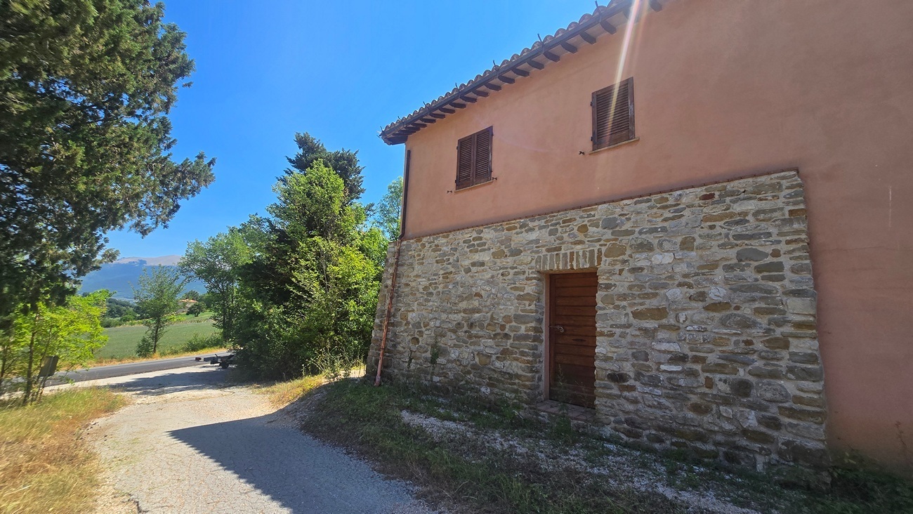 Casa indipendente in vendita a Nocera Umbra