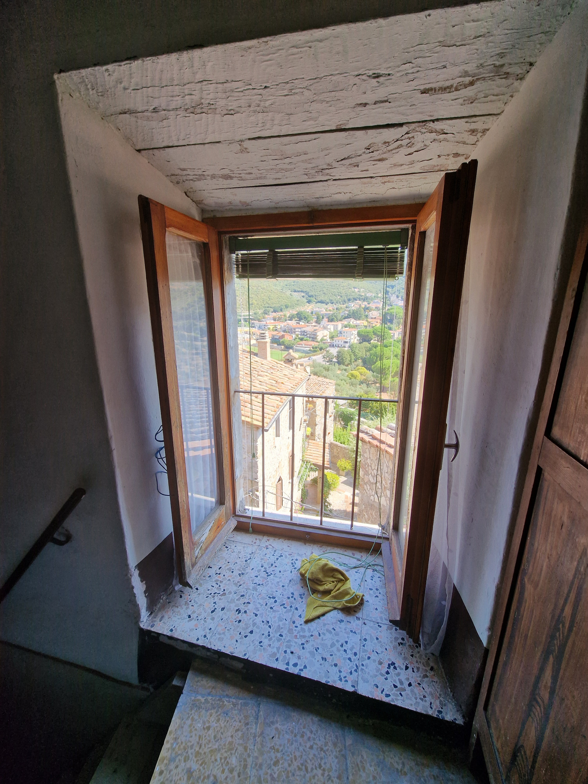 Casa indipendente da ristrutturare in vicolo dell'ospedale 9, Lugnano in Teverina