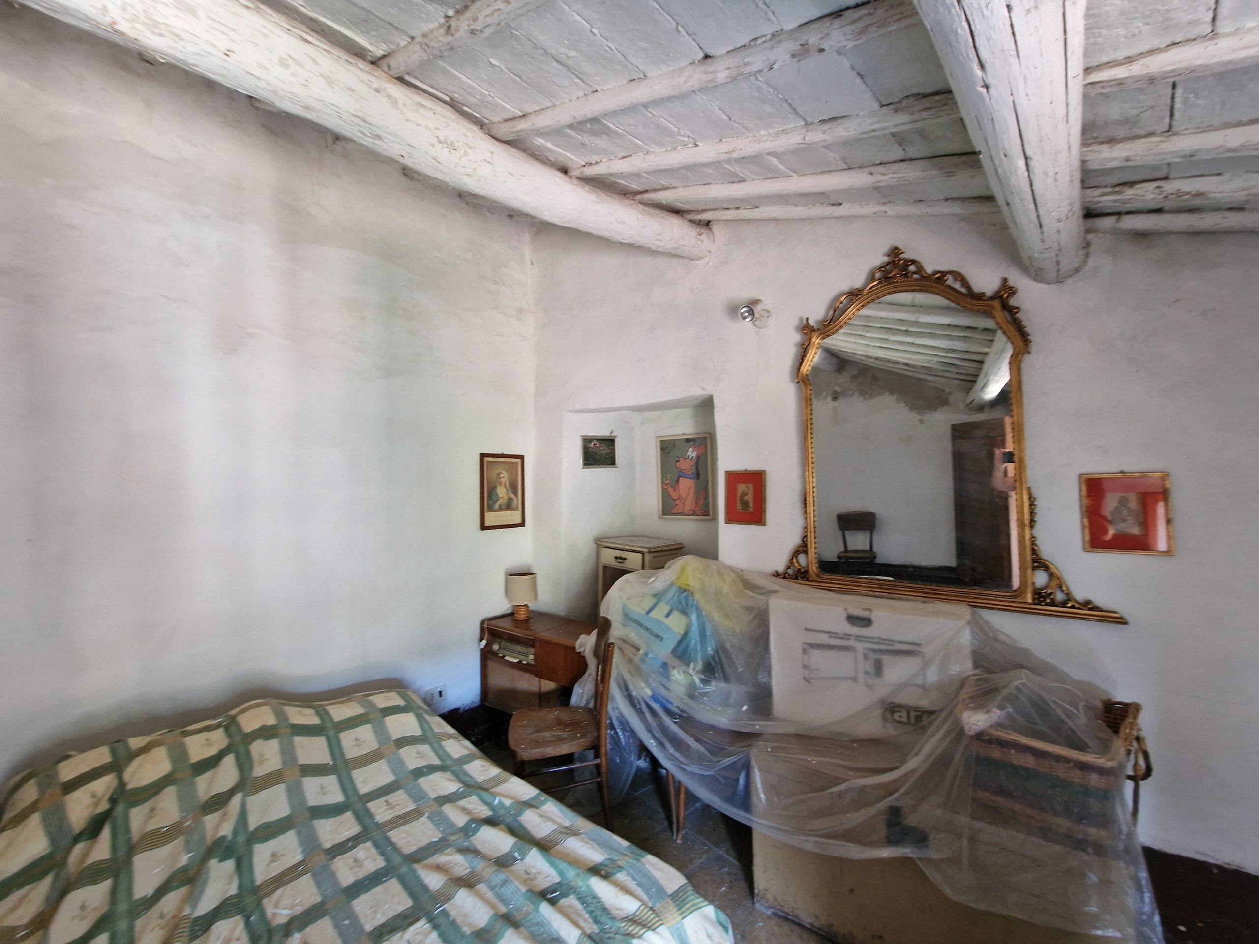 Casa indipendente da ristrutturare in vicolo dell'ospedale 9, Lugnano in Teverina