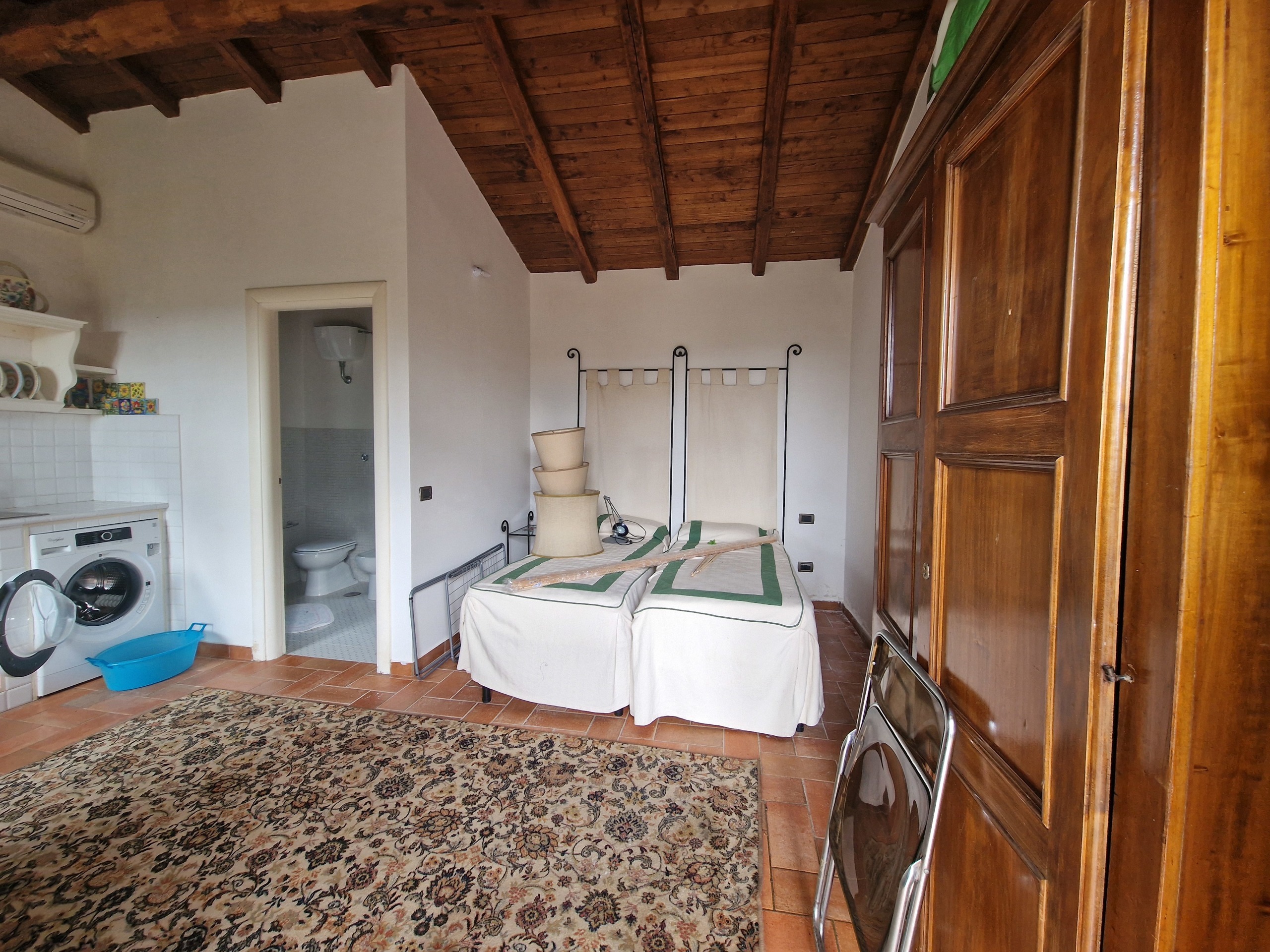 Casa indipendente con giardino in strada del fondo, Amelia