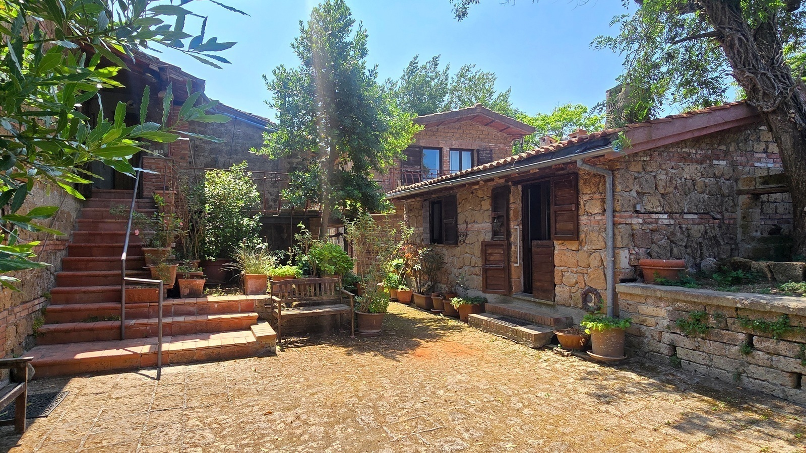 Casa indipendente in vendita in localit� san giorgio 4, Proceno