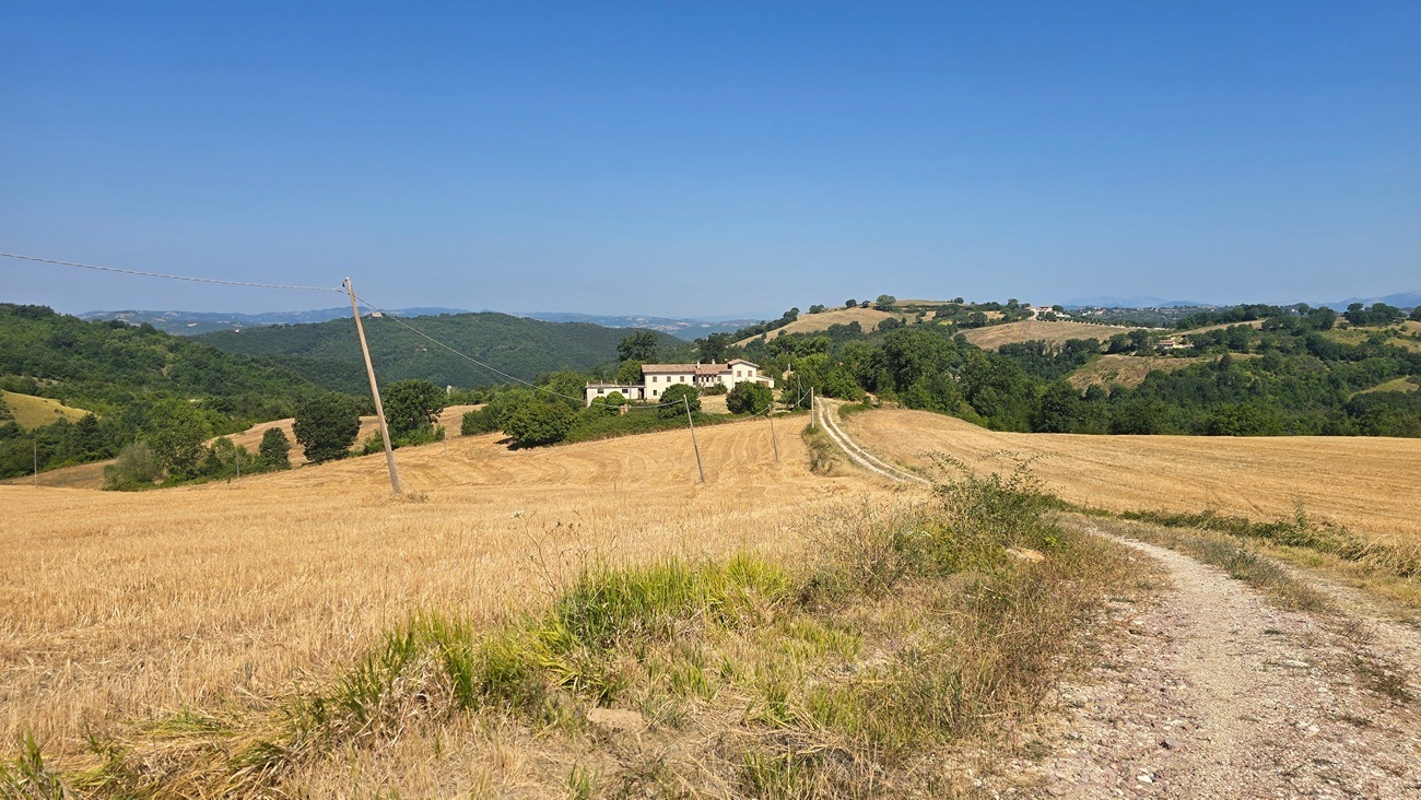 Casa indipendente con terrazzo in morano osteria, Gualdo Tadino