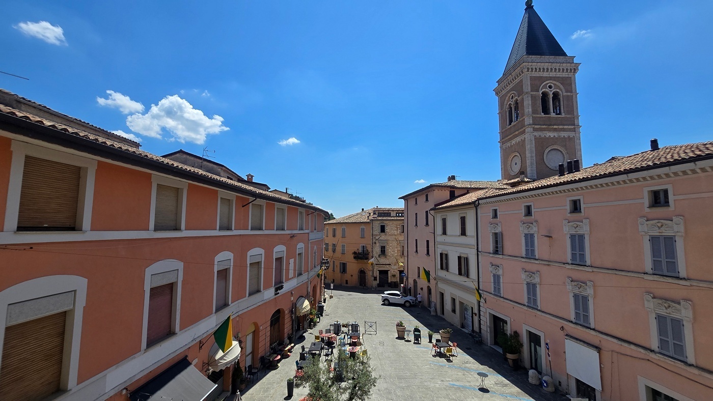 Appartamento in vendita in piazza giuseppe garibaldi 11, Gualdo Tadino