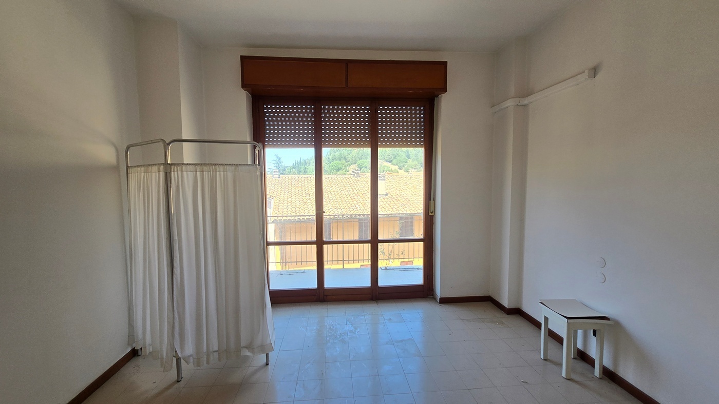 Appartamento in vendita in piazza giuseppe garibaldi 11, Gualdo Tadino
