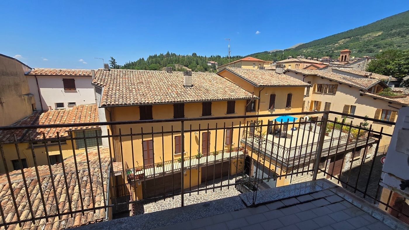 Appartamento in vendita in piazza giuseppe garibaldi 11, Gualdo Tadino