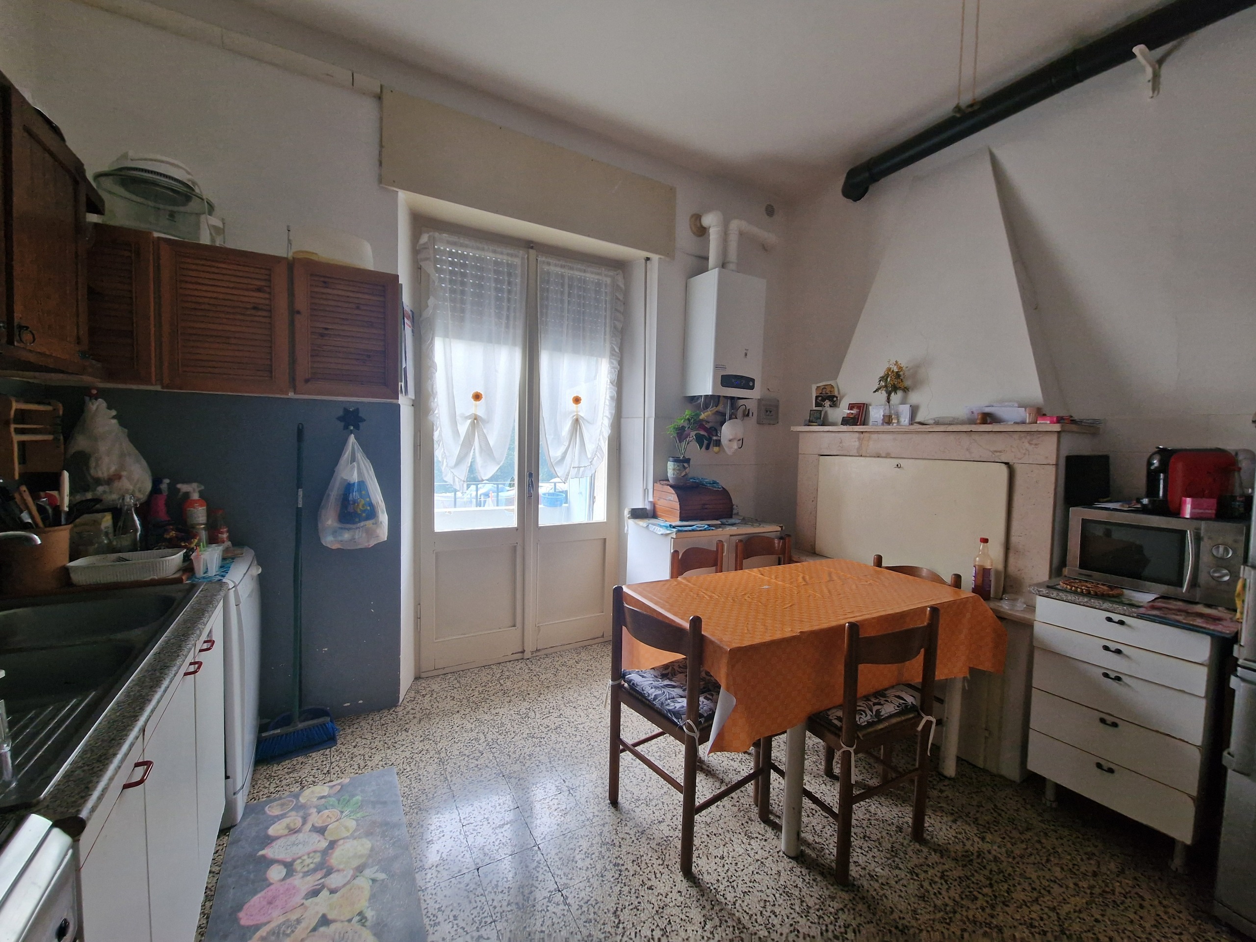 Appartamento da ristrutturare in viale dei giardini 2, Amelia