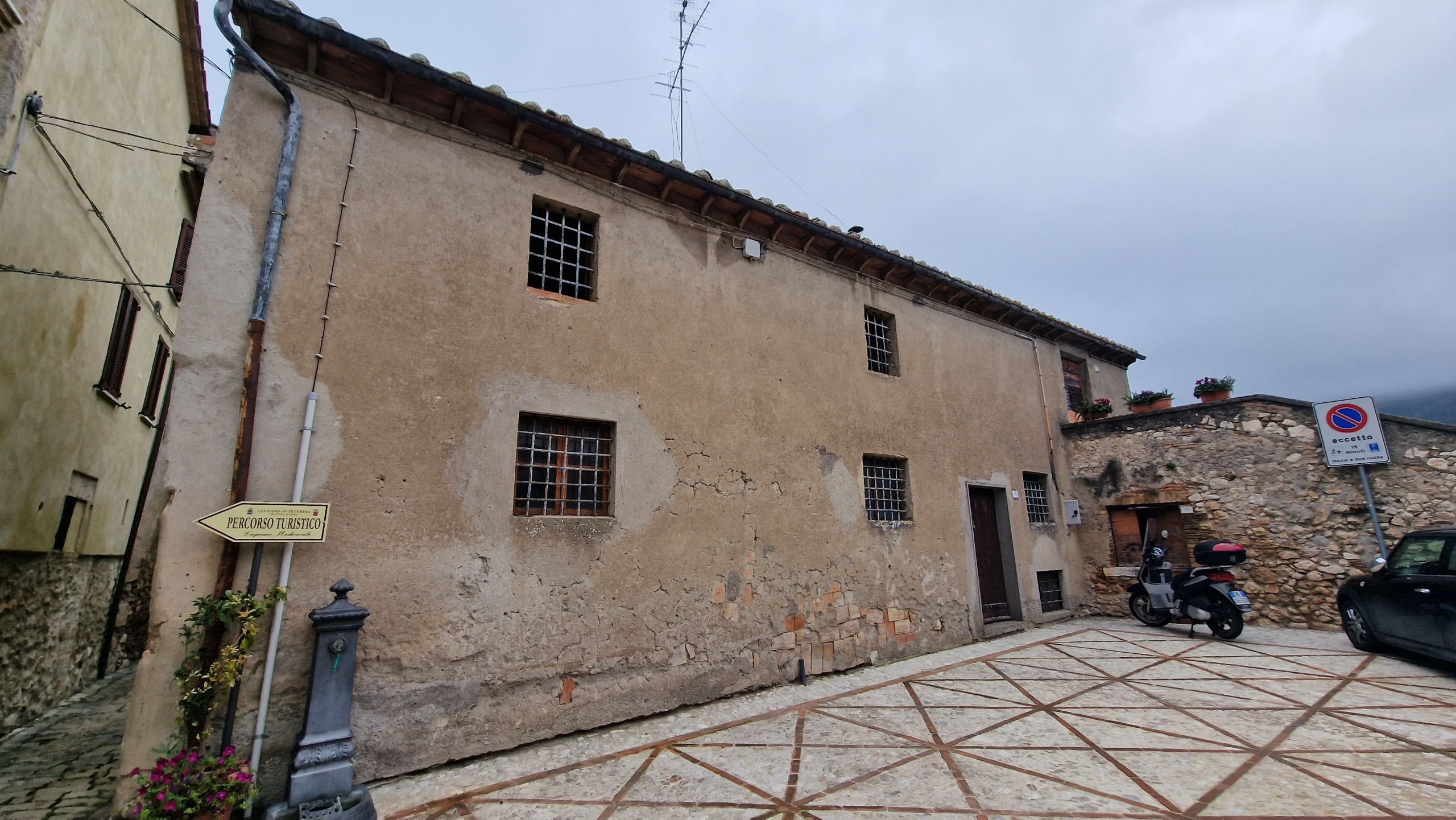 Casa indipendente da ristrutturare in via delle loggie, Lugnano in Teverina