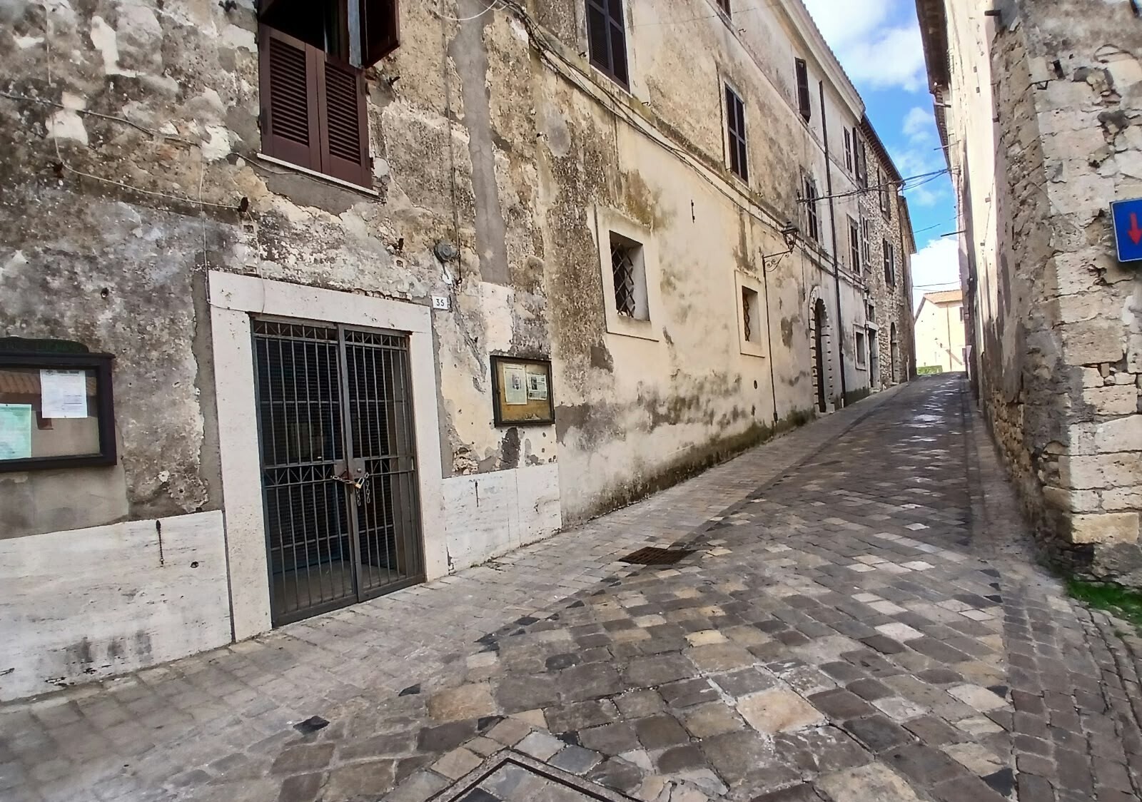 Locale commerciale in vendita in via umberto i 35, Lugnano in Teverina