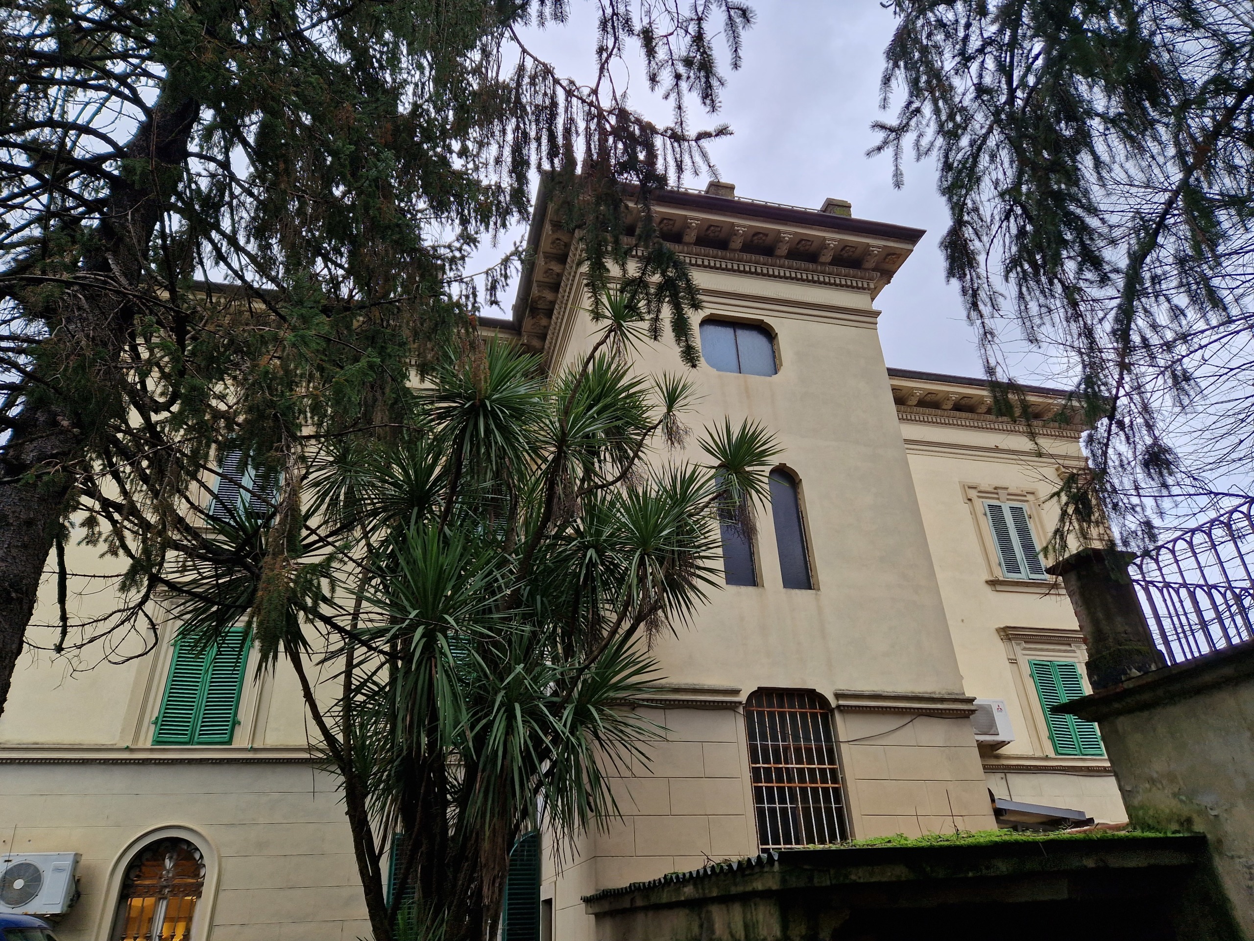 Appartamento da ristrutturare in via dei garofani, Lucca
