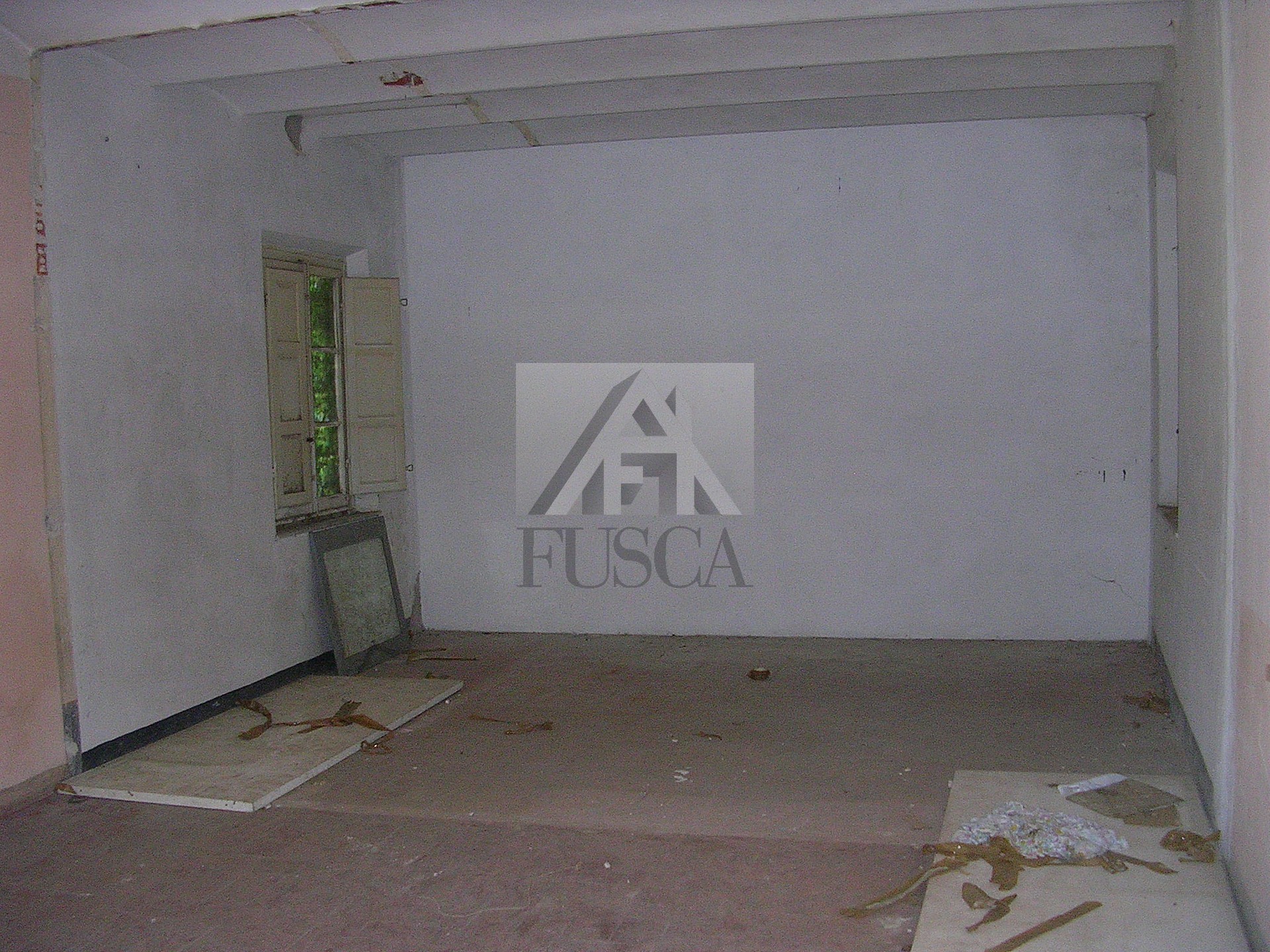 Casa indipendente con giardino in via della bordogna, Lucca