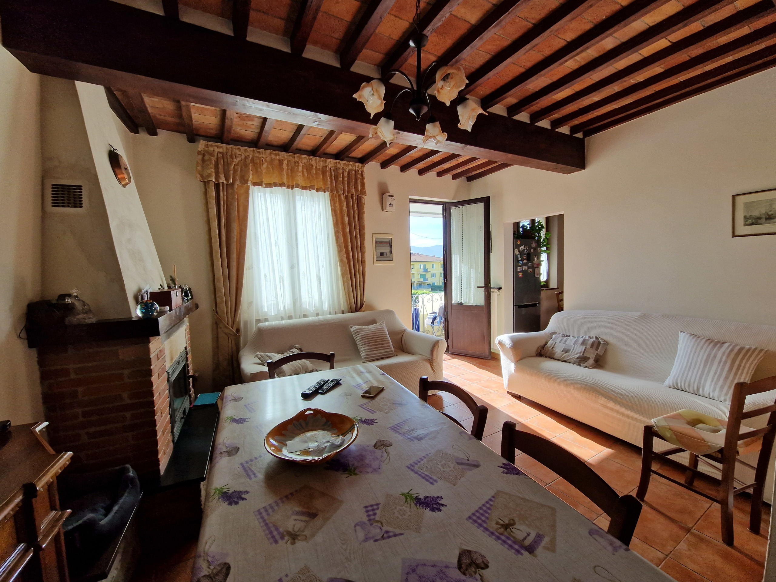 Appartamento con terrazzo in via roosevelt franklyn d, Lucca