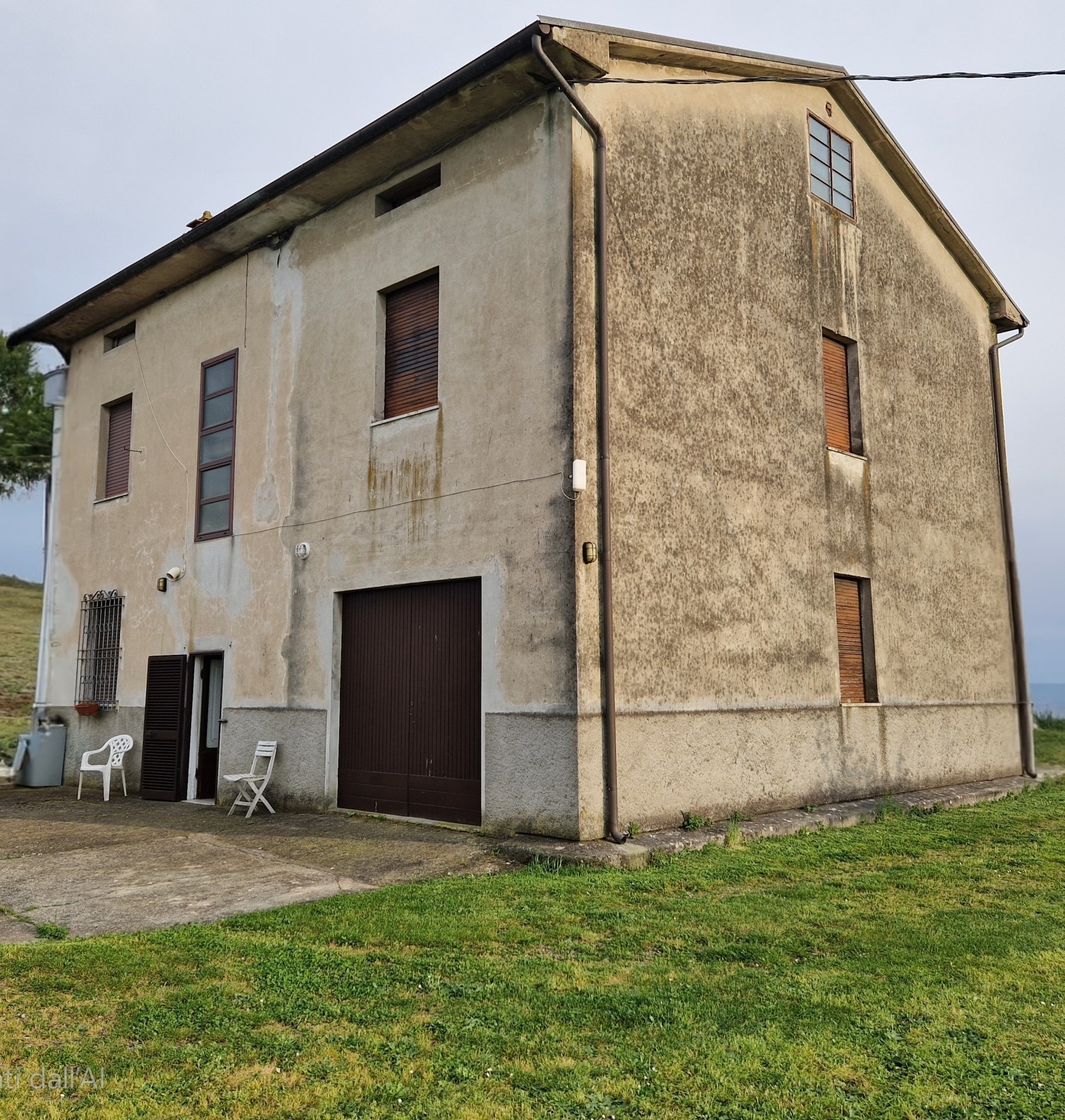 Villa con giardino in via di tempagnano 807/d, Lucca