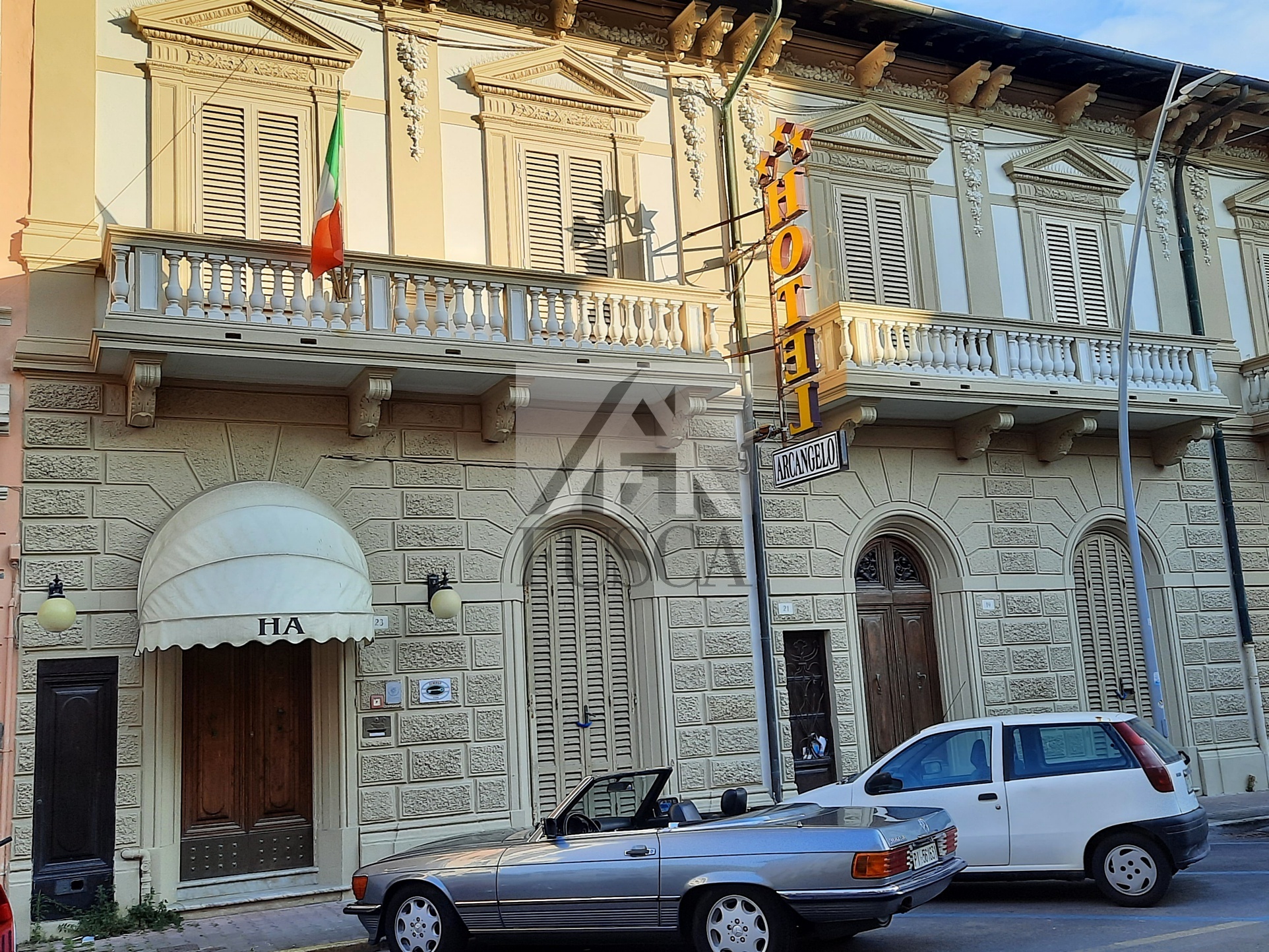 Stabile/Palazzo vista mare in via carrara 23, Viareggio