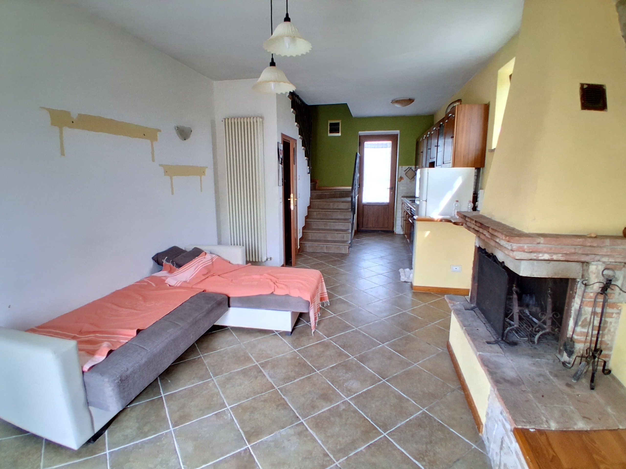 Casa indipendente ristrutturata in via delle gavine, Lucca